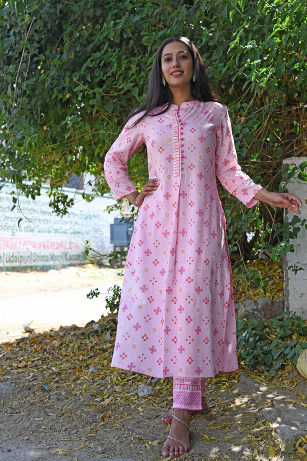 aaheli Women Printed Straight Kurta