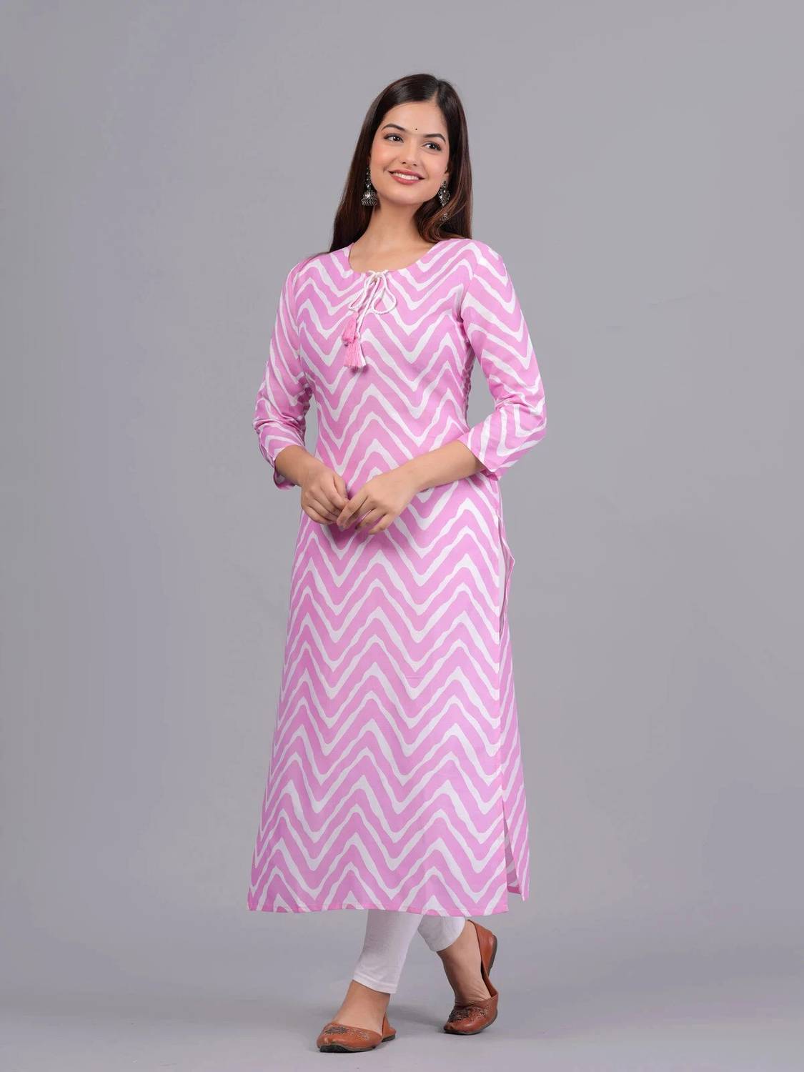 Bachuu Women Printed Viscose Rayon Straight Kurta (Pink)