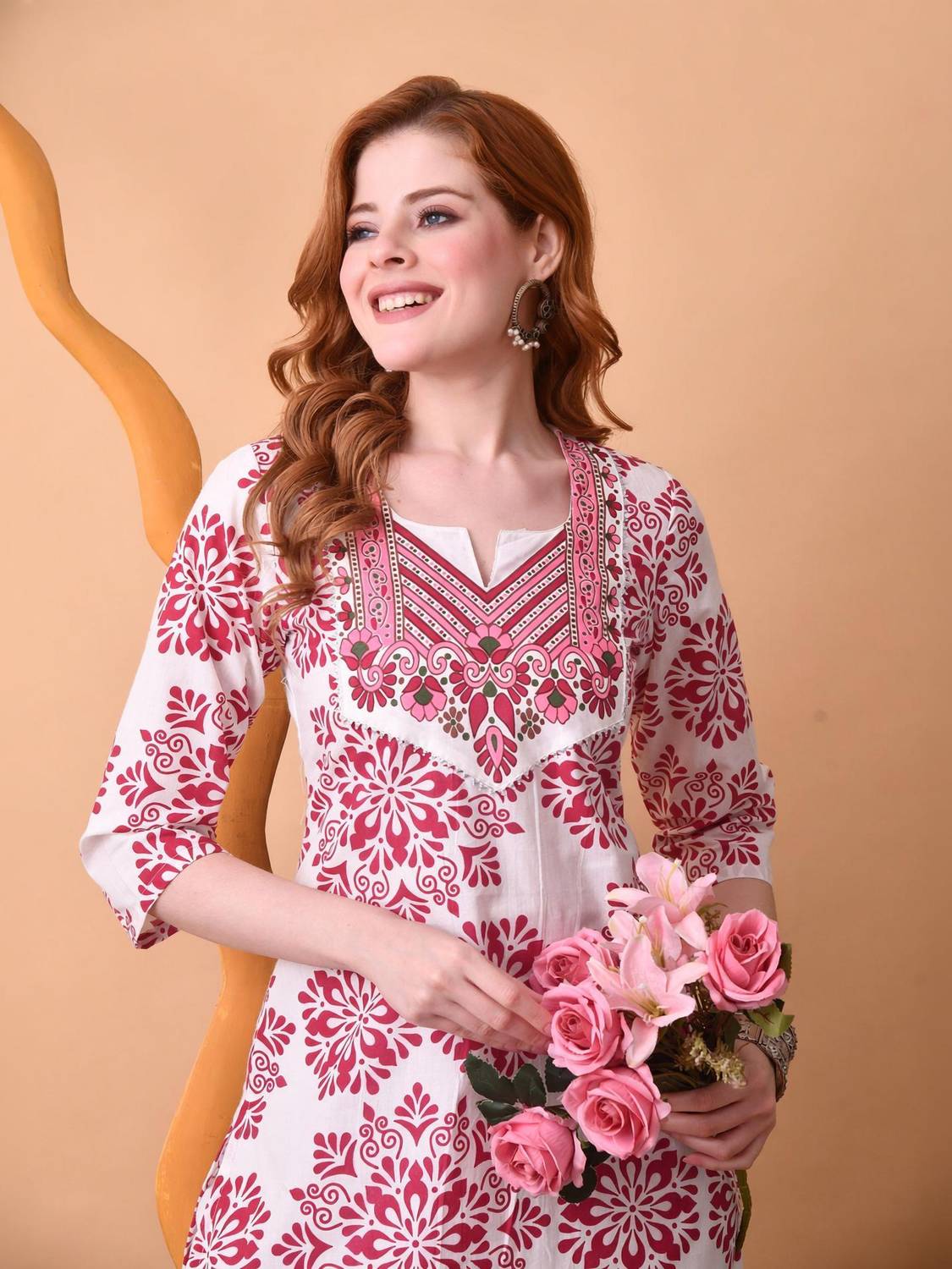 Daevish Women Printed Straight Kurta