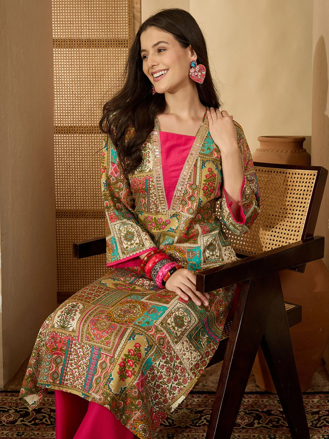 Youthnic Women Printed, Embellished Straight Kurta