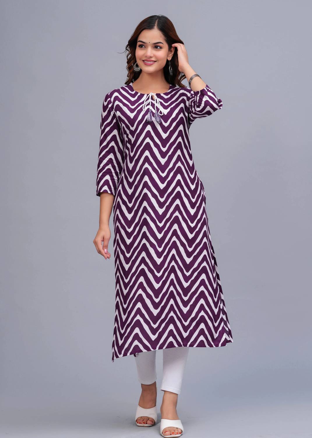 Bachuu Women Printed Viscose Rayon Straight Kurta (Purple, White)