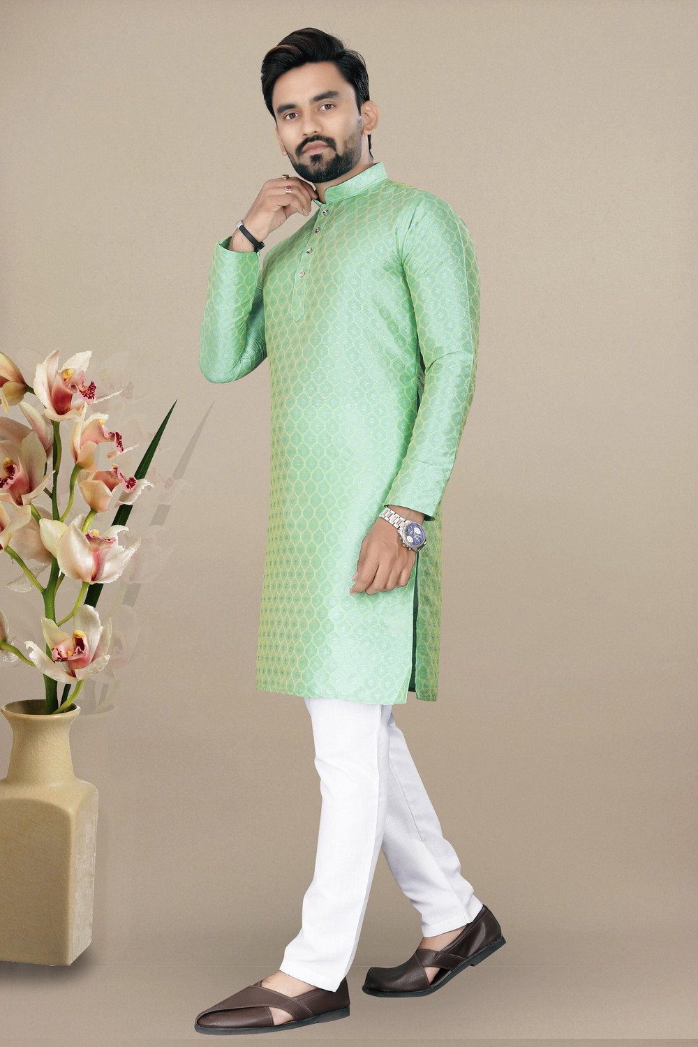 Image of vuriq Men Kurta Pyjama Set