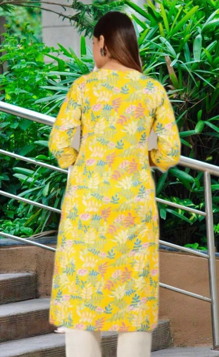 Image of Sa Rasa Women Floral Print Straight Kurta