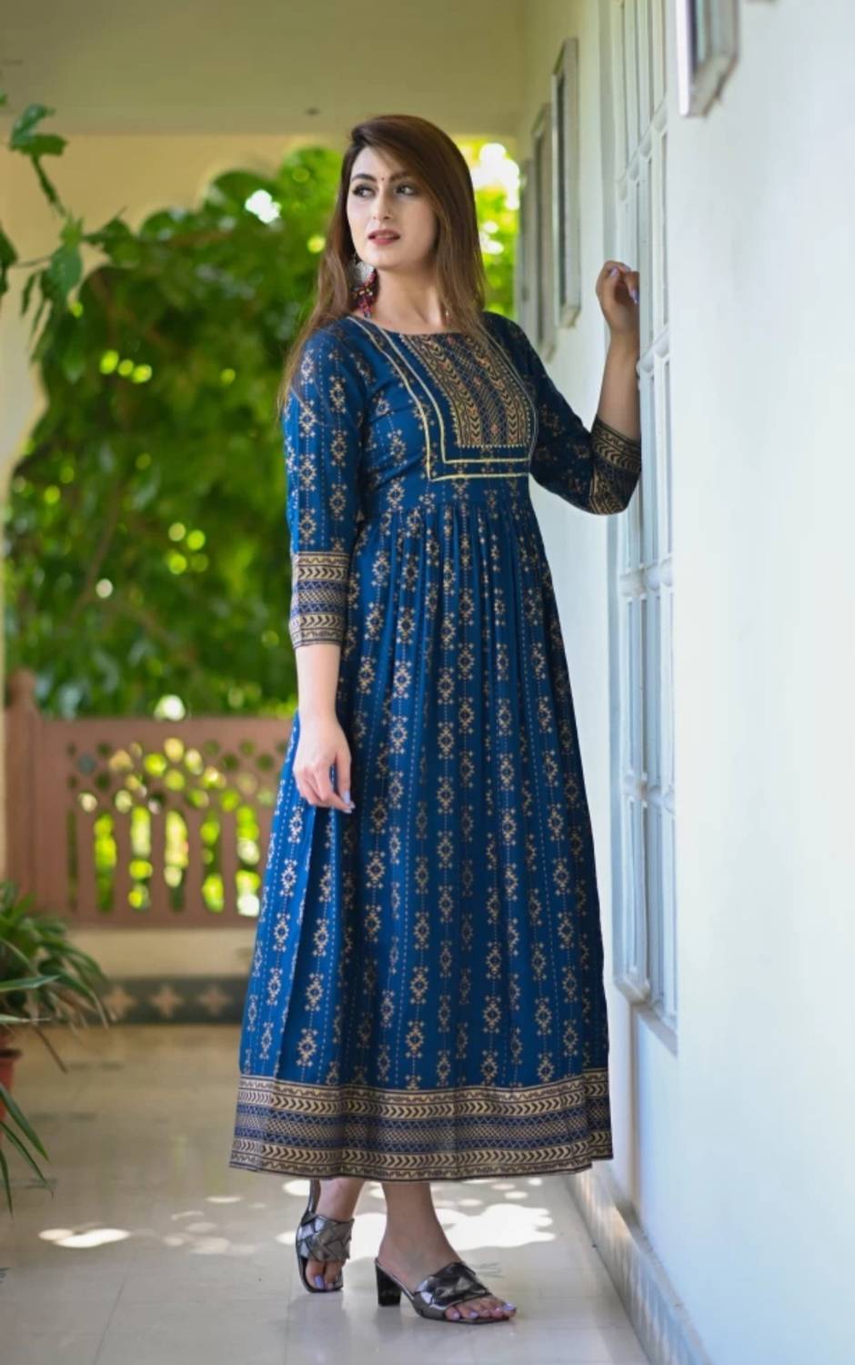 DADIYA Women Paisley Viscose Rayon Anarkali Kurta (Light Blue)