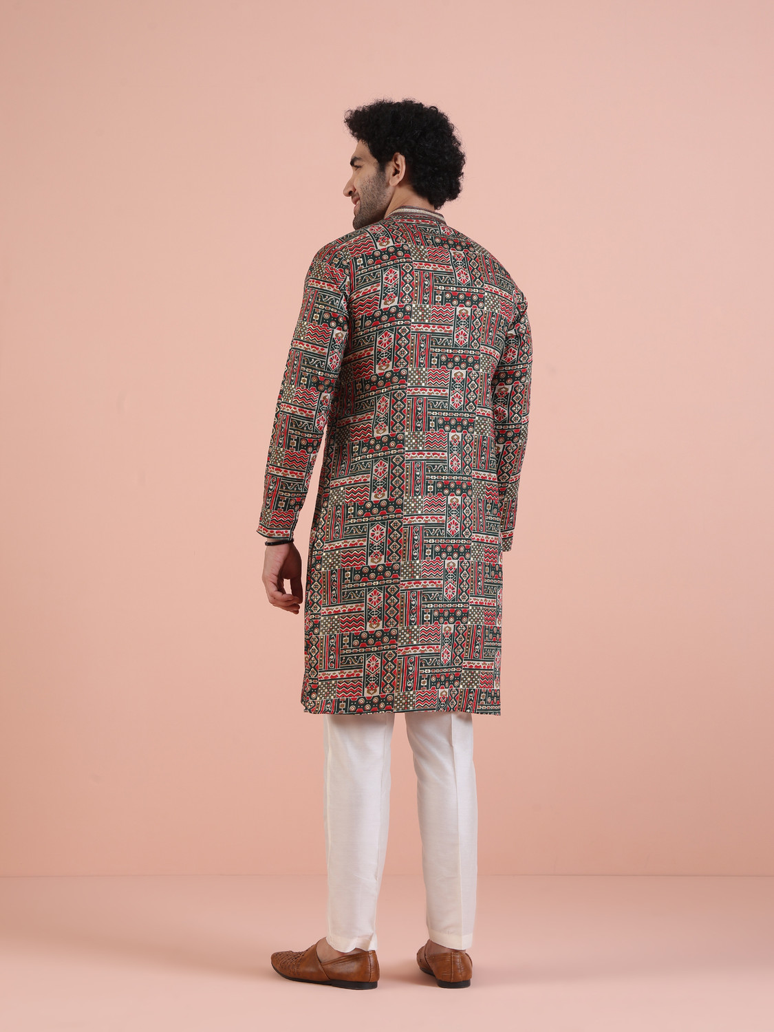 Image of Kisah Printed Silk Blend Straight Kurta for Men (Multicolor)