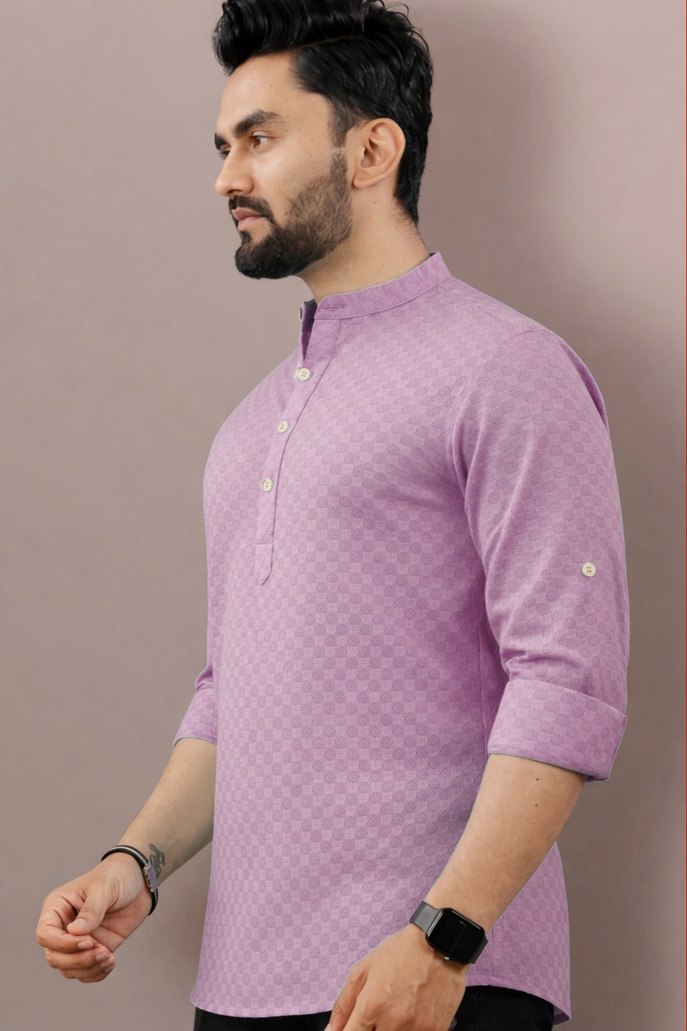 Image of Varbandhan Men Self Design Straight Kurta