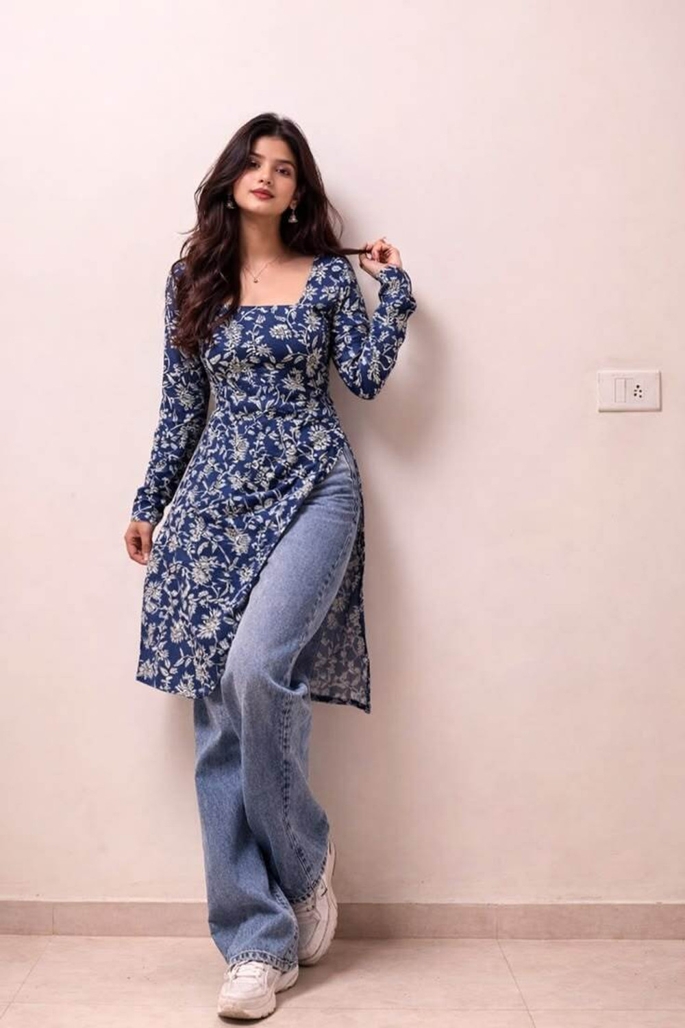 Image of Valveera Women Printed Straight Kurta