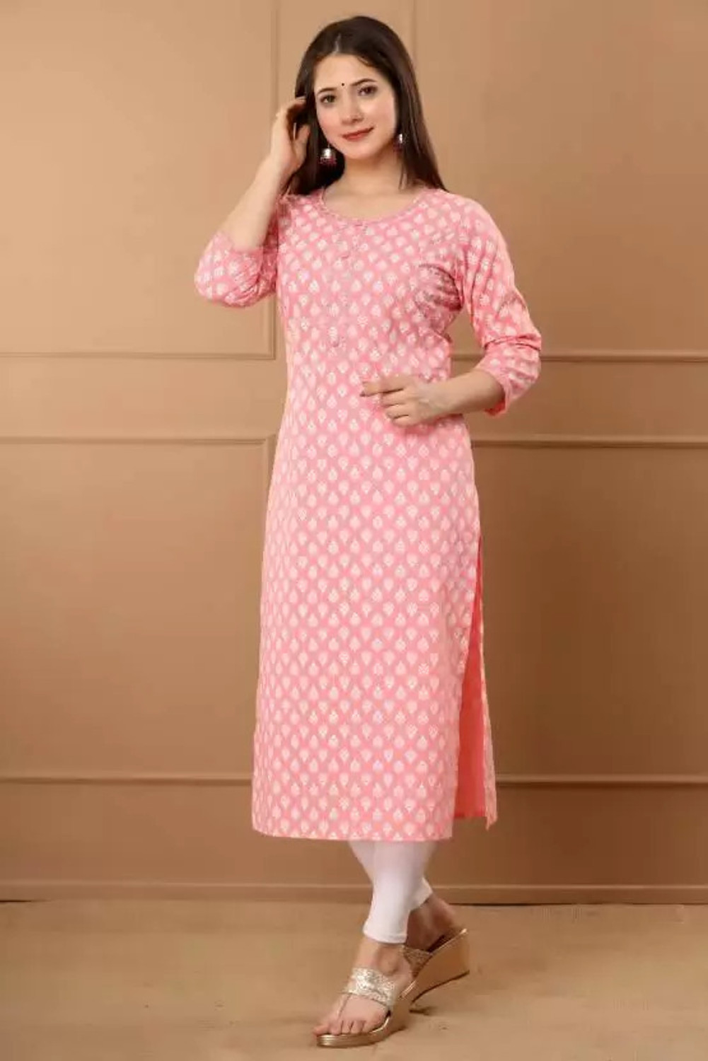 Image of Vnyashri Women Embroidered A-line Kurta