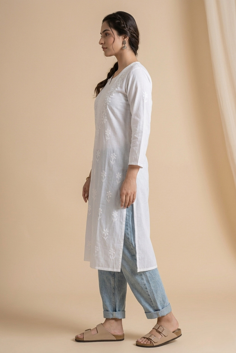 Image of Elaasa Women Chikan Embroidery Straight Kurta
