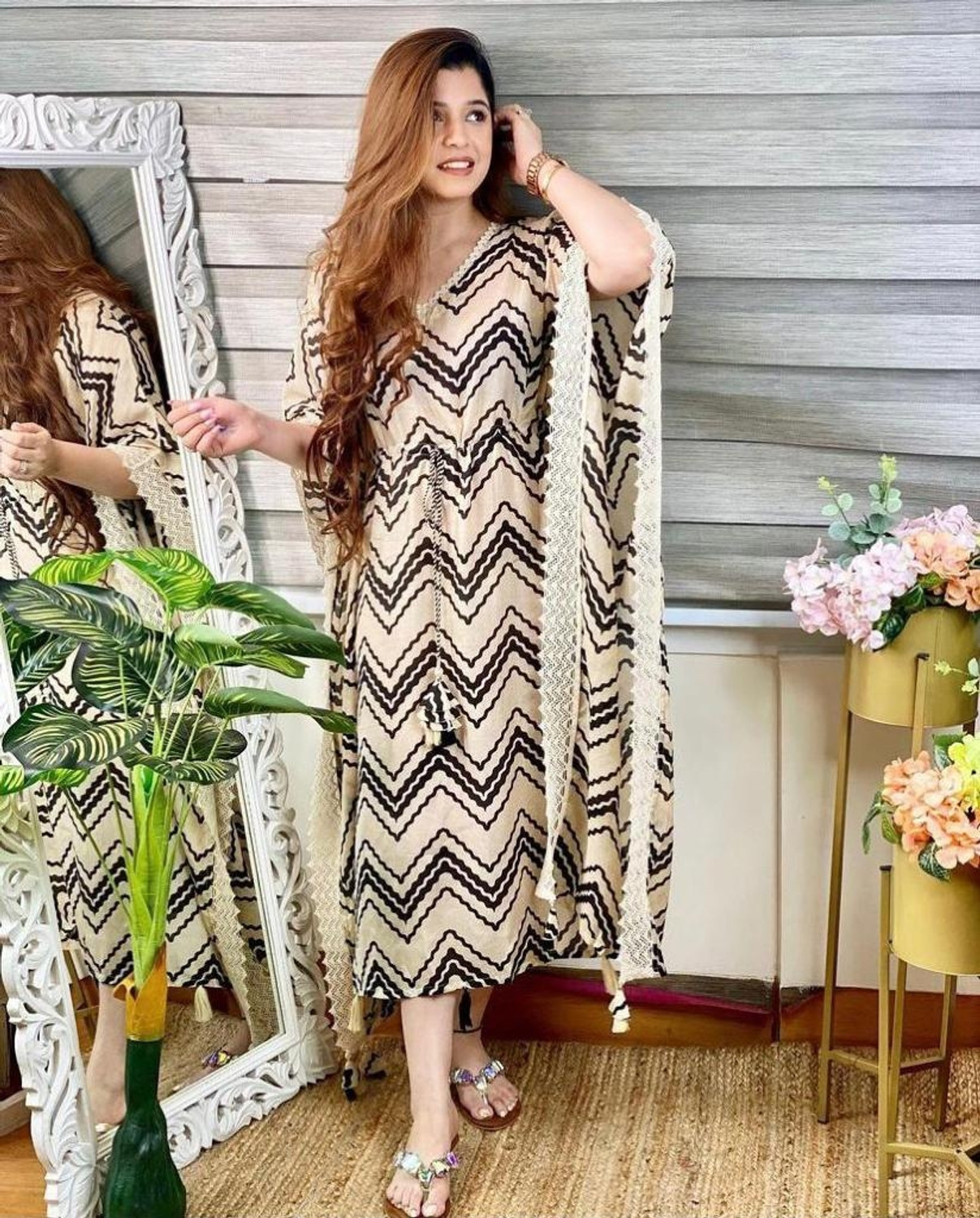 Image of Wawlooks Women Geometric Print Flared Kurta