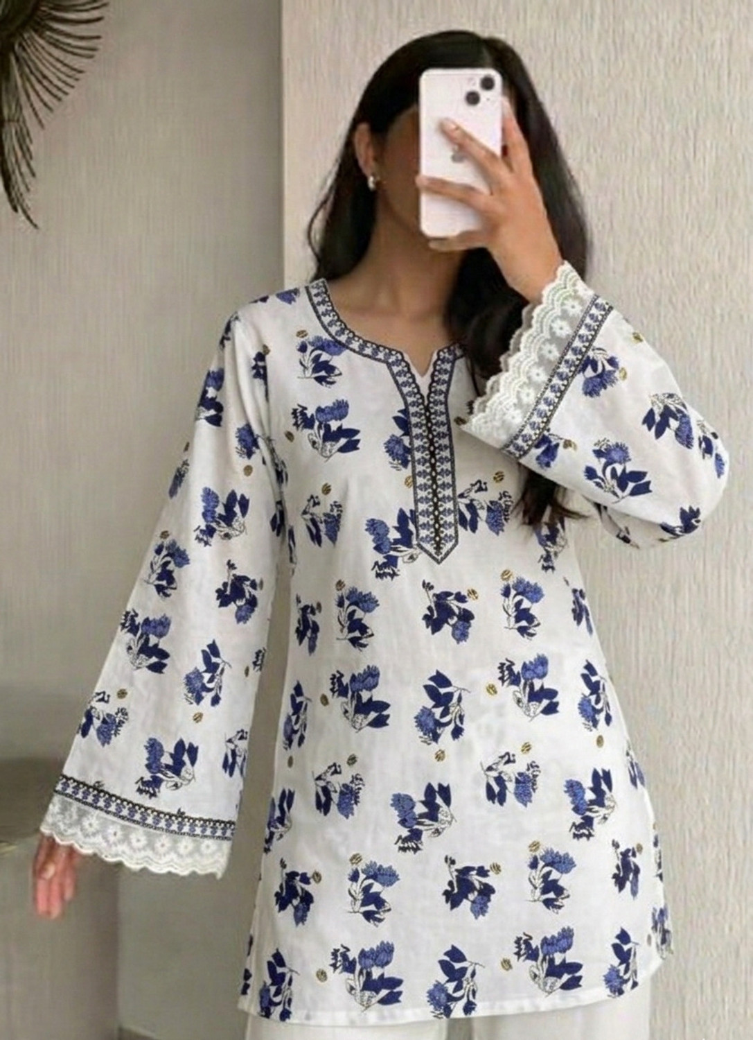 Image of Chafi Collection Women Floral Print Straight Kurta