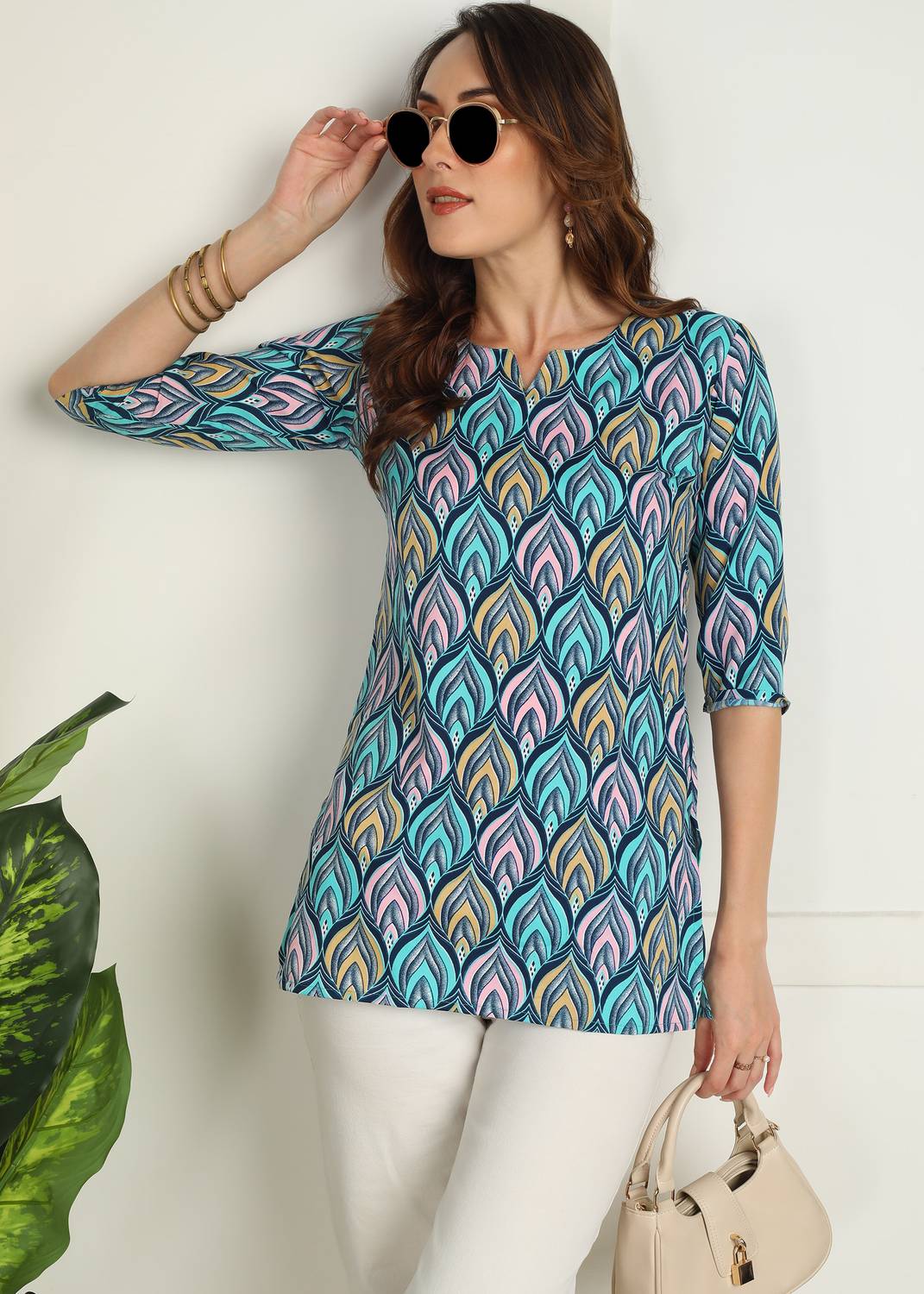AARAGANA Women Printed Straight Kurta