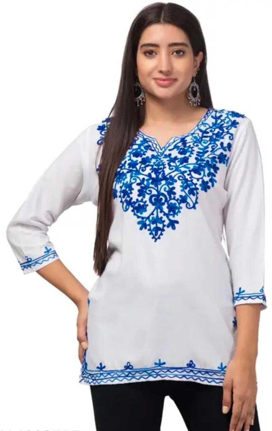 Image of MILLIONS CHOICE STORE Women Embroidered Straight Kurta