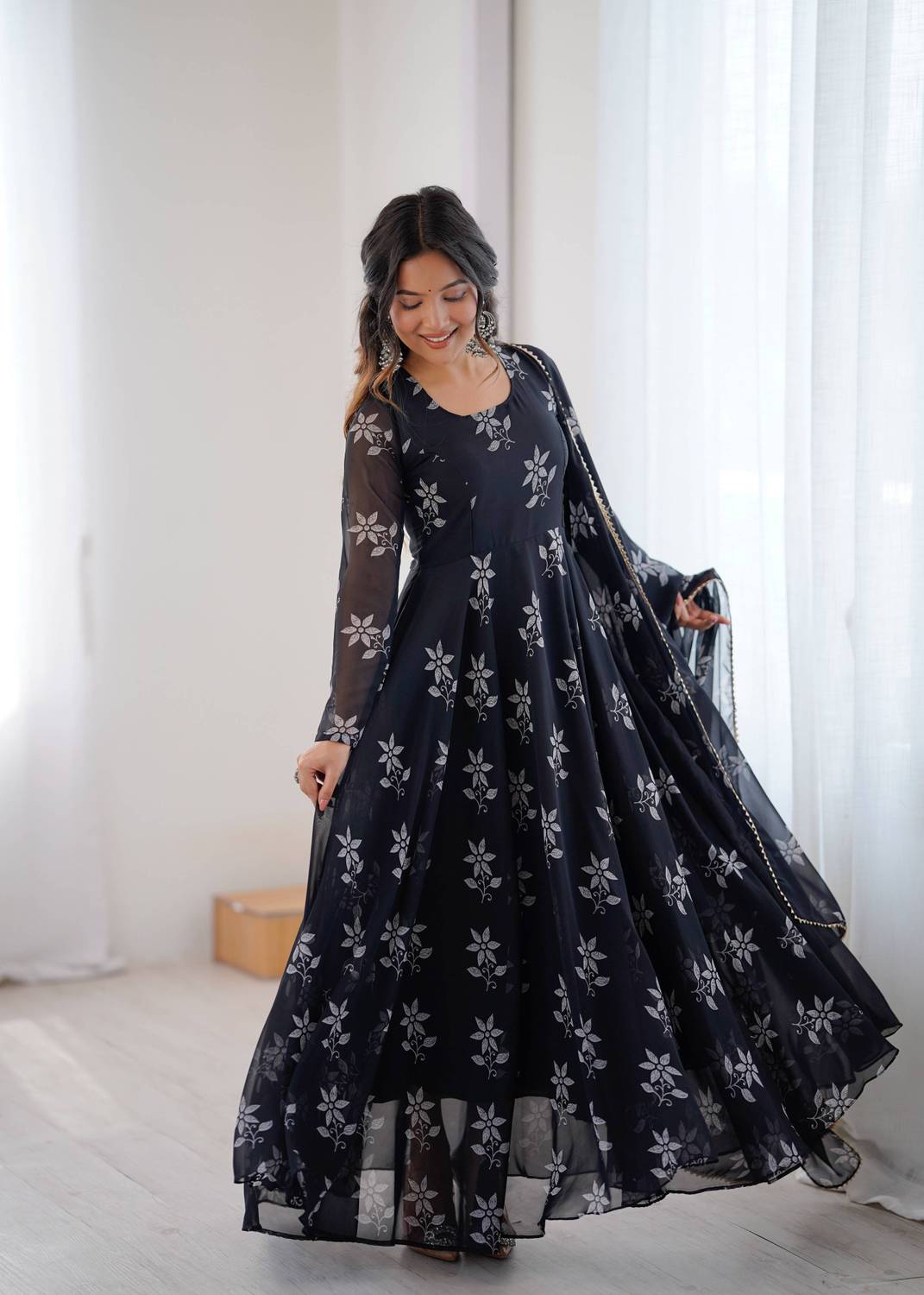 Priniti Women Floral Print Georgette Anarkali Kurta With Attached