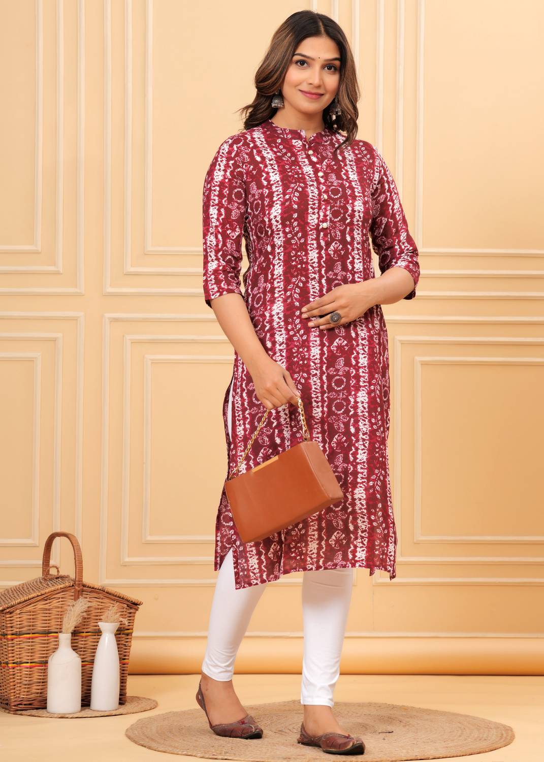 METAFAB Women Printed Viscose Rayon Straight Kurta (Maroon, White