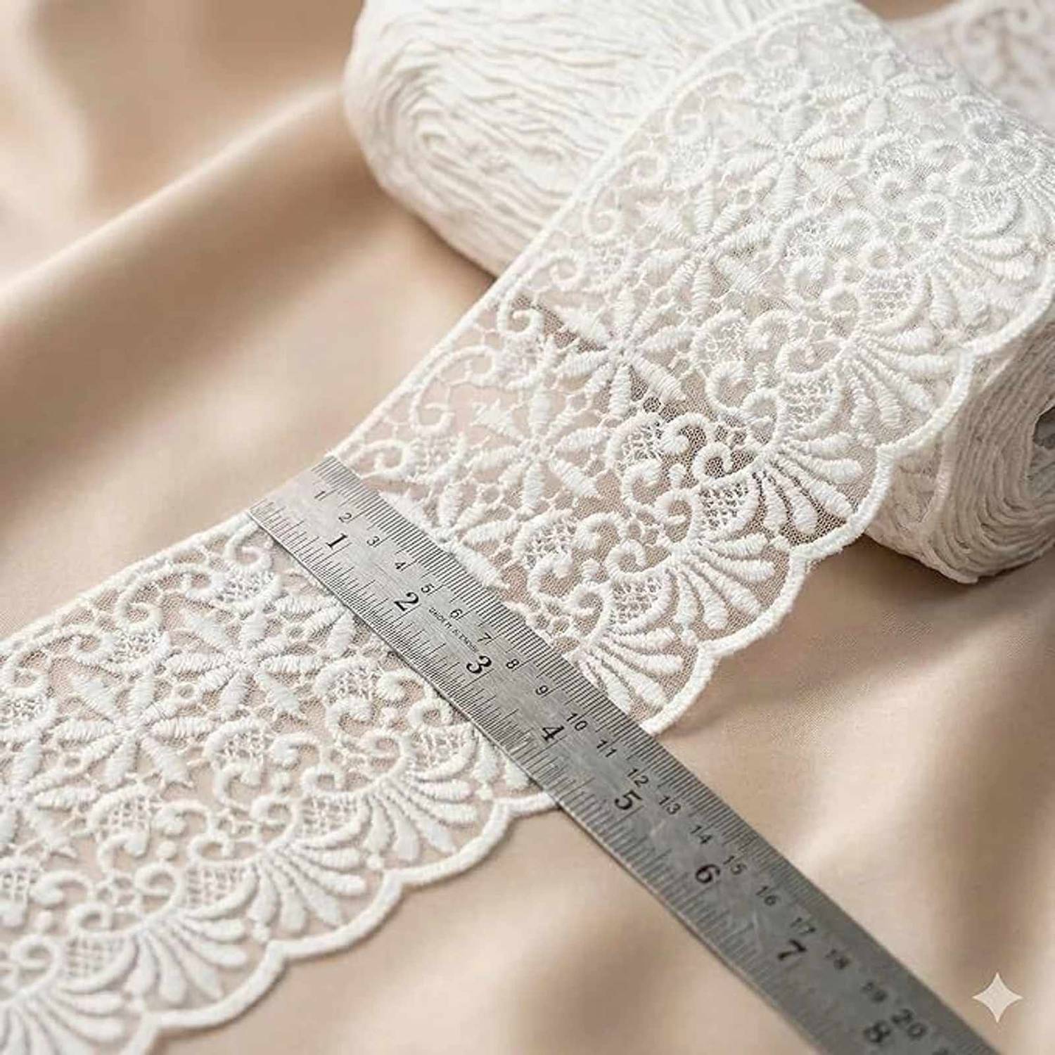 gfashion White Floral Lace , Scalloped Edge Embroidered Lace with Net Fabrics, 5 Meter TS41-5M Lace Reel