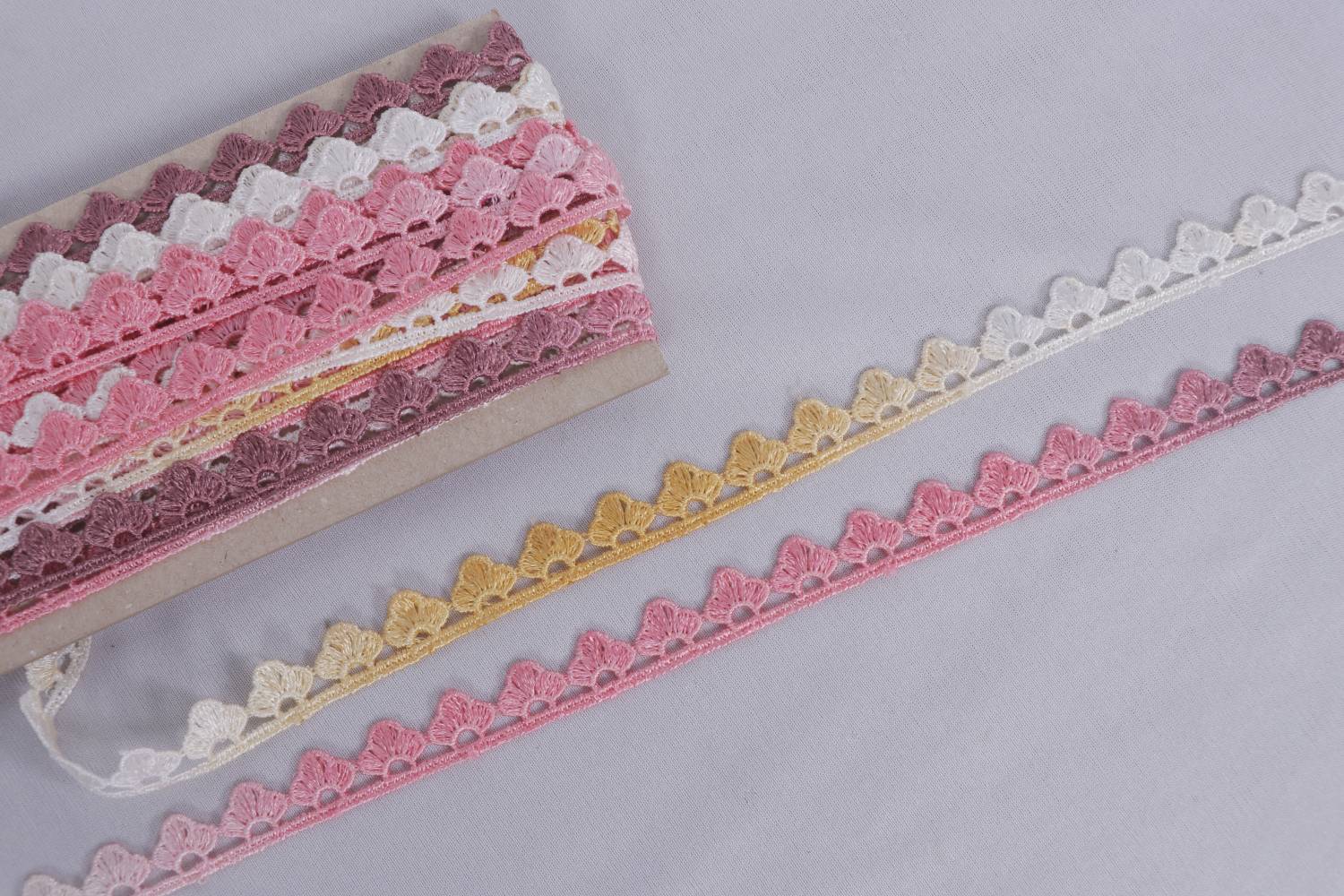 ARYAN Multicolour Lace 9.75 Meter Roll for Sarees Dupattas Dresses Blouses Lehengas Lace Reel