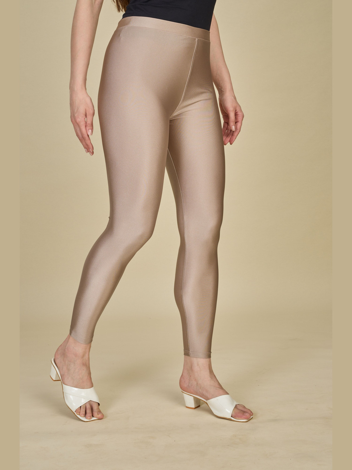Image of URBAN TRENDING Ankle Length Western Wear Legging (Grey, Solid)