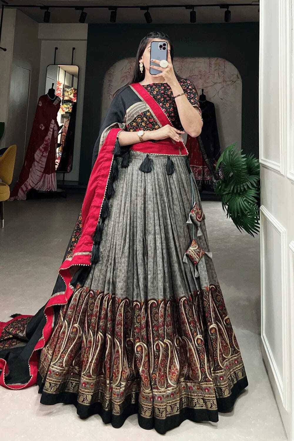 AAYUSHYAM ENTERPRISE Printed Semi Stitched Lehenga Choli