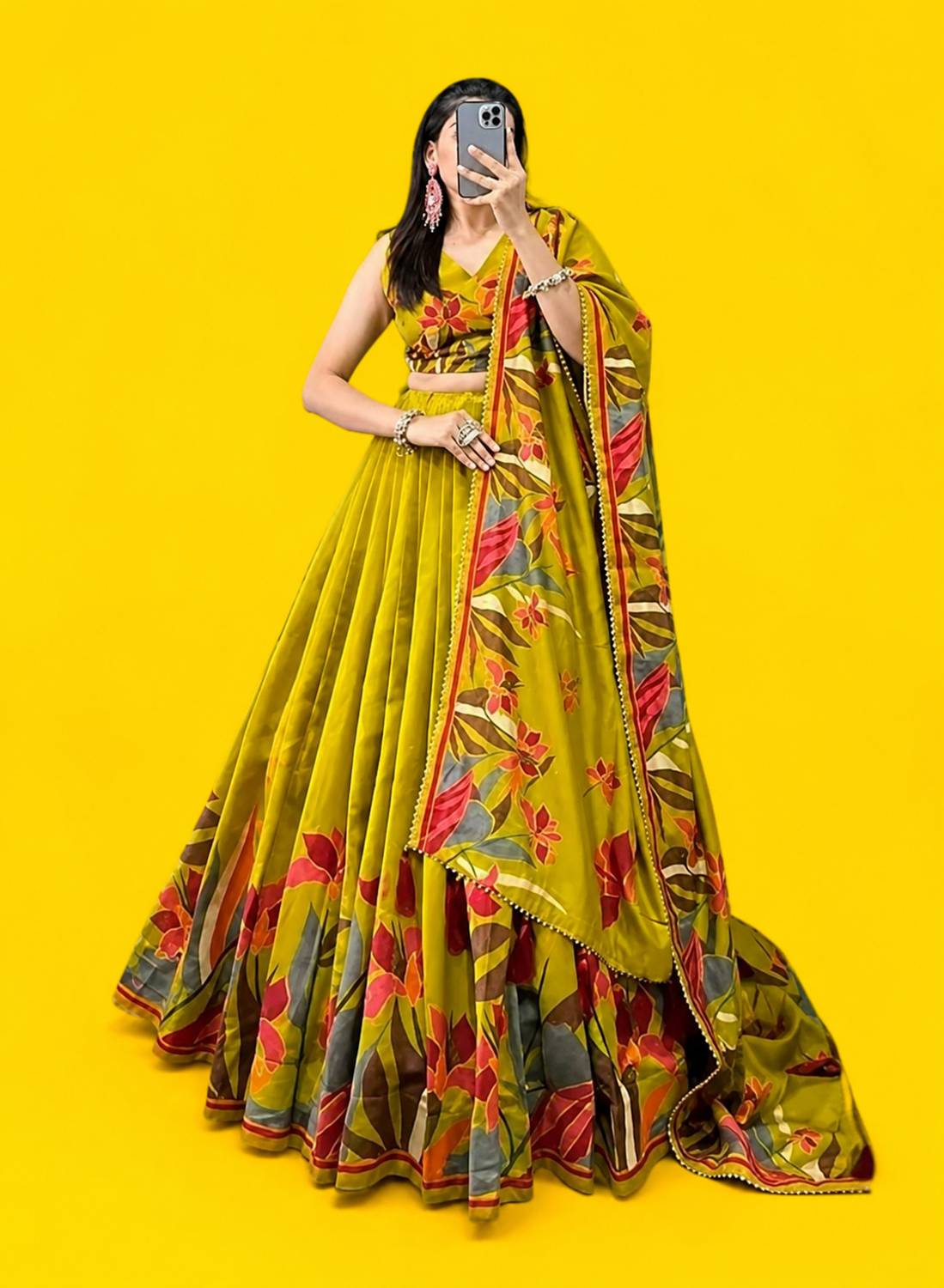 DIVYAAFASHION Yellow Semi Stitched Lehenga & Crop Top - Image 2