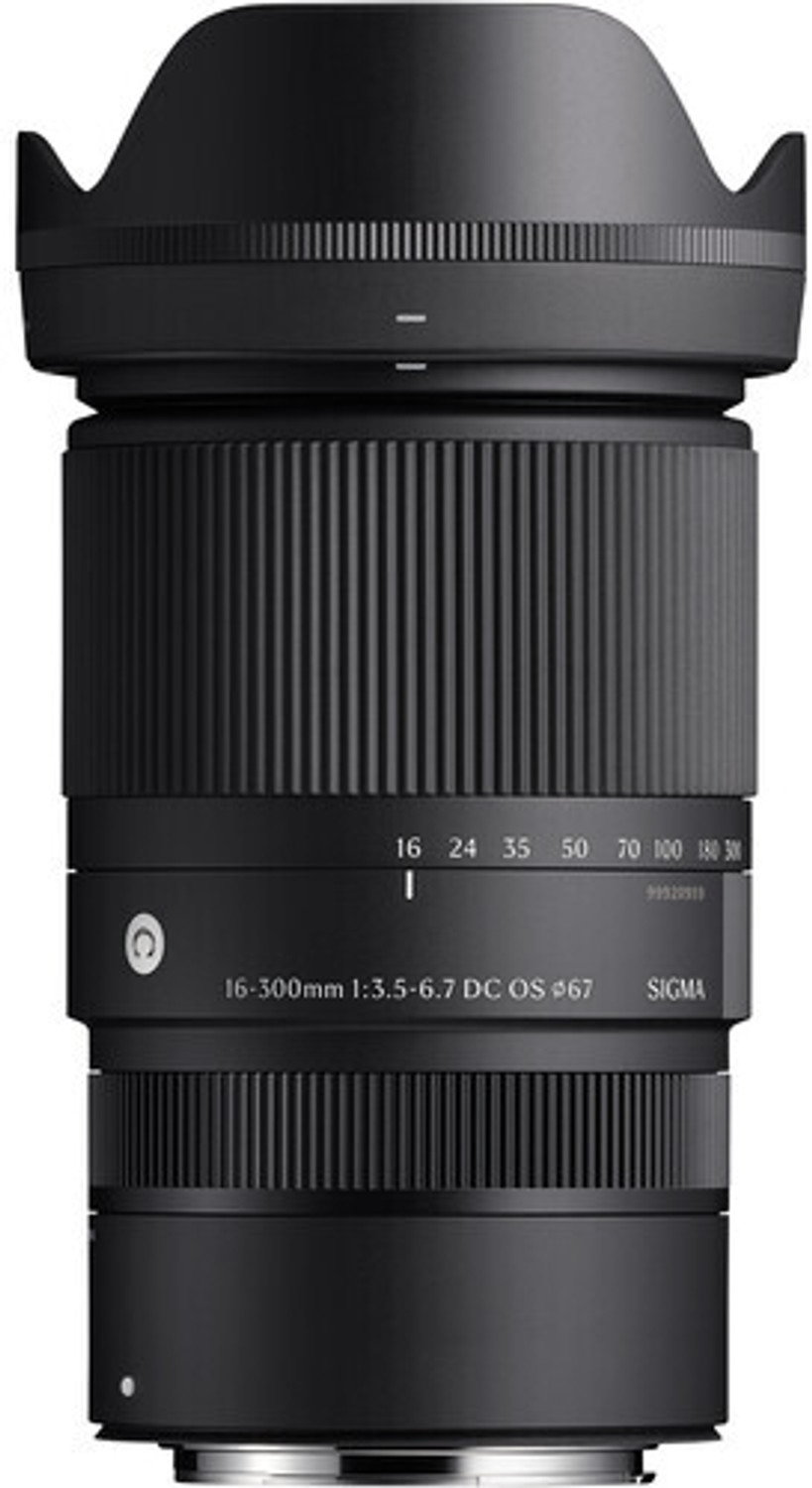 Image of SIGMA 16-300mm f /3.5-6.7 DC OS Contemporary For FUJIFILM X Telephoto Zoom Lens