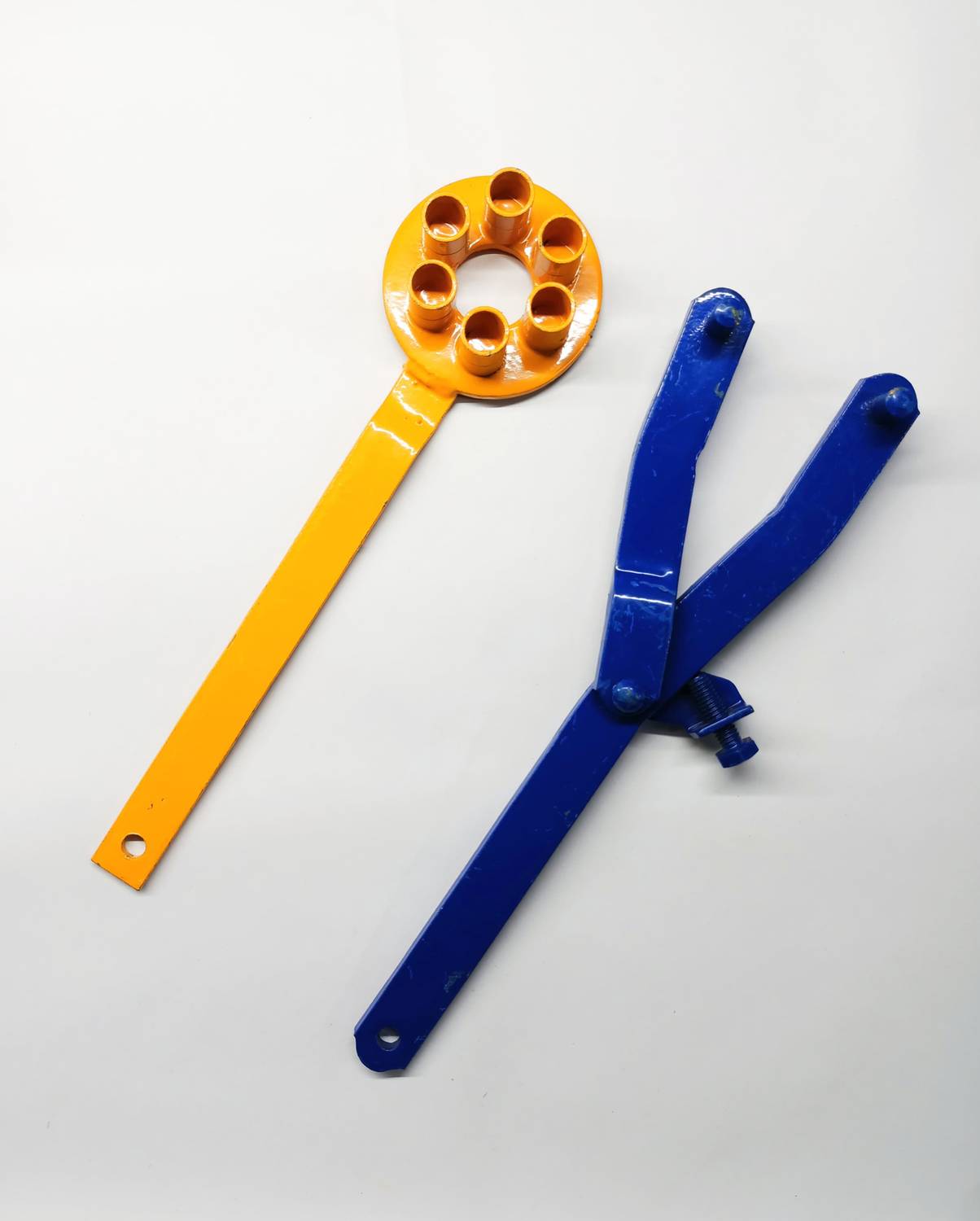4MECH Multivehicle Clutch Holder + Magnet Scissor ( Kenchi) Vehicle Tool Kit