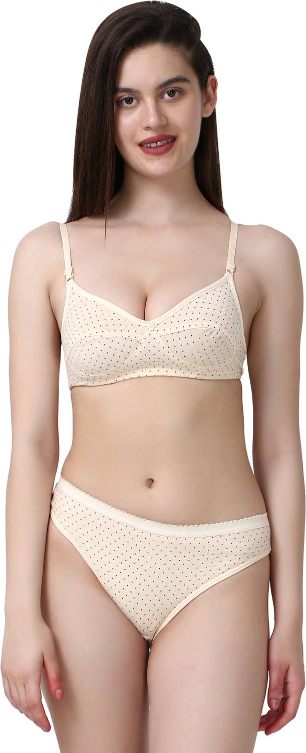 HouseOfCommon Lingerie Set