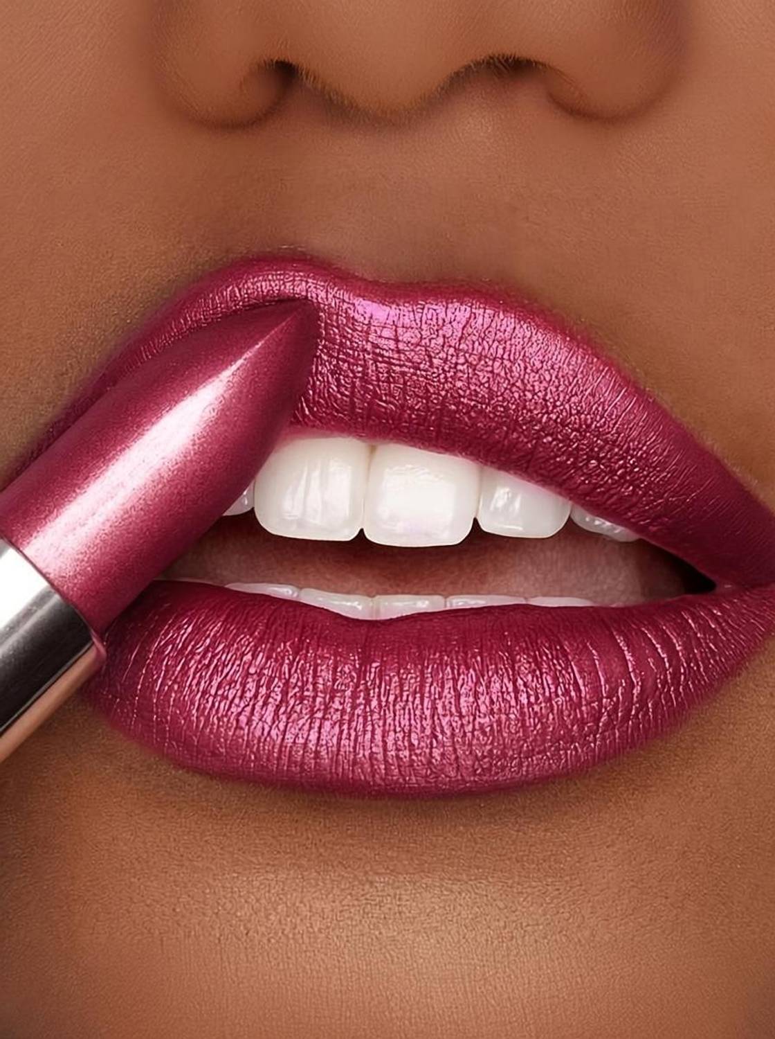AFARAXIA Transfer Proof Metallic Finish Highly Pigmented Long-Lasting Multi-Purpose Lip Stain