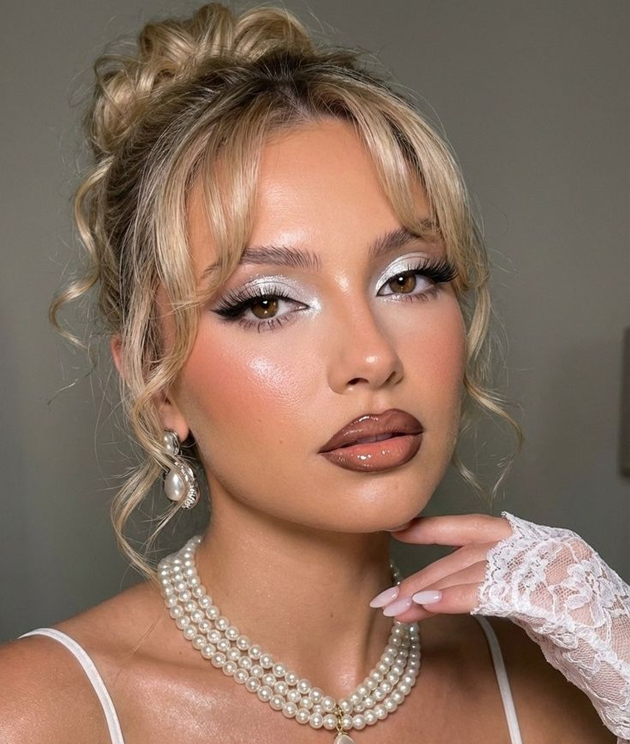 Image of SIZLLIK Glossy Brown Lip Kit with Lipstick and Lip Liner