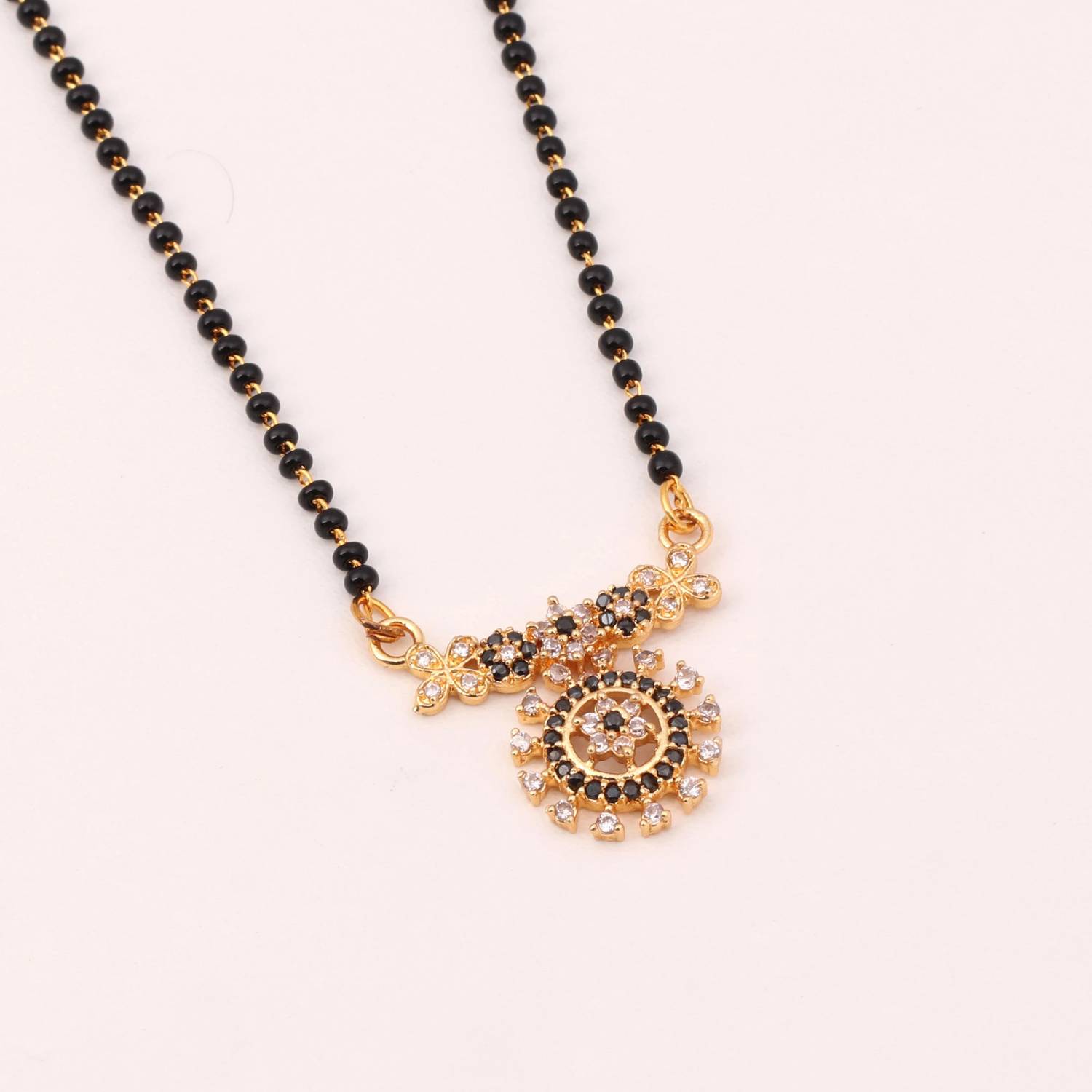 Capilite Fancy Gold Short Mangalsutra vati Brass Mangalsutra