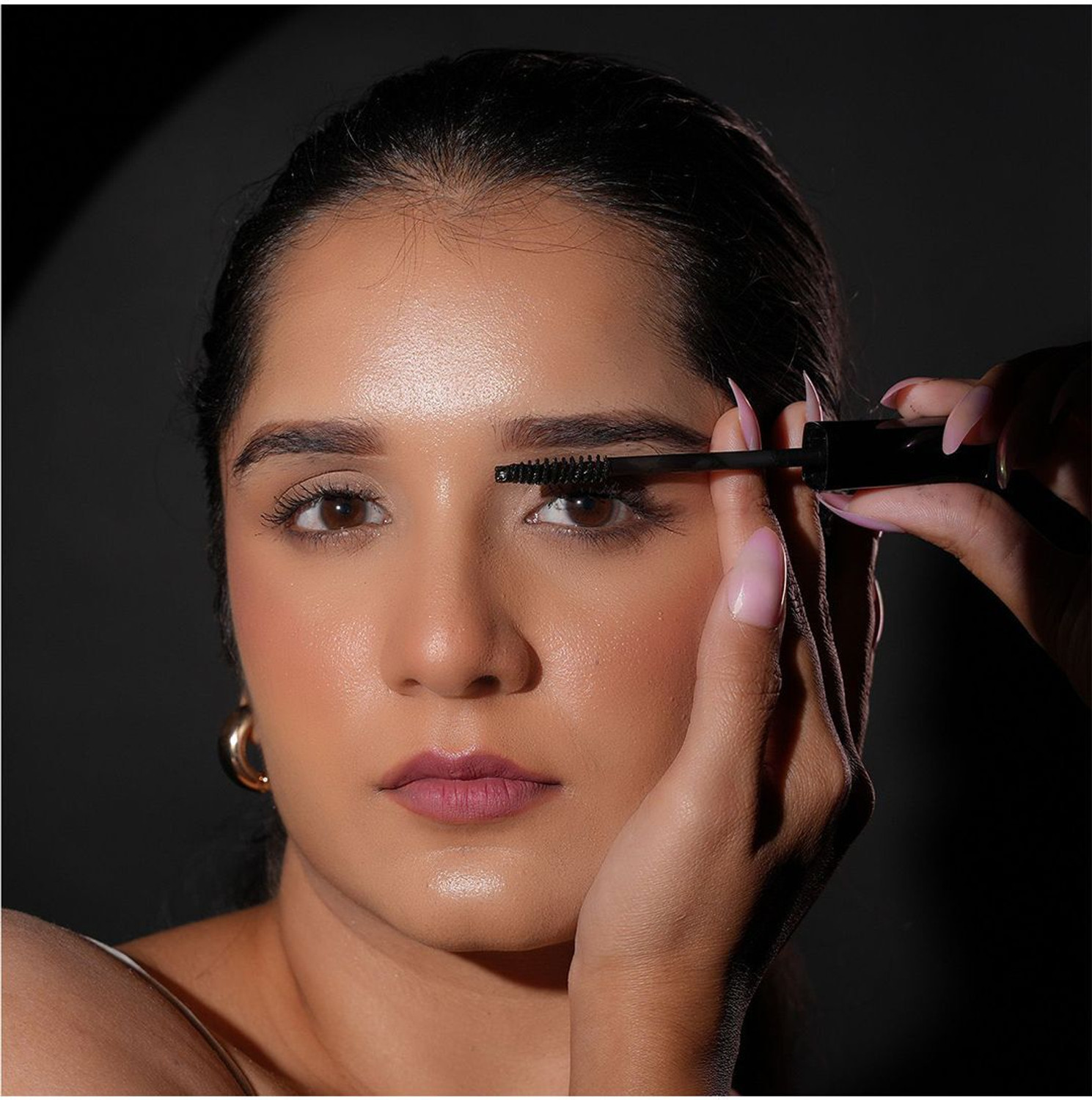 Image of BELLAVITA Intense Drama Waterproof Mascara, Lengthening & Volumizing Mascara, Smudge-Proof 8 ml
