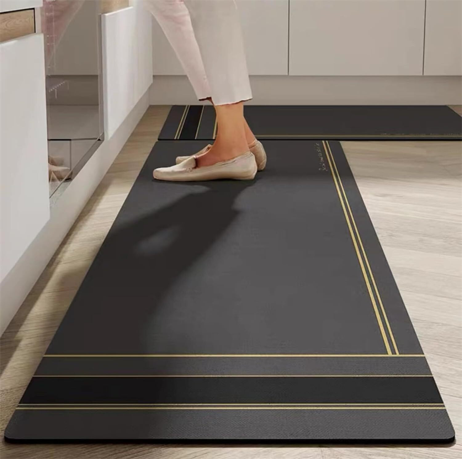 Image of VENUSATURN Rubber Floor Protecting Mat
