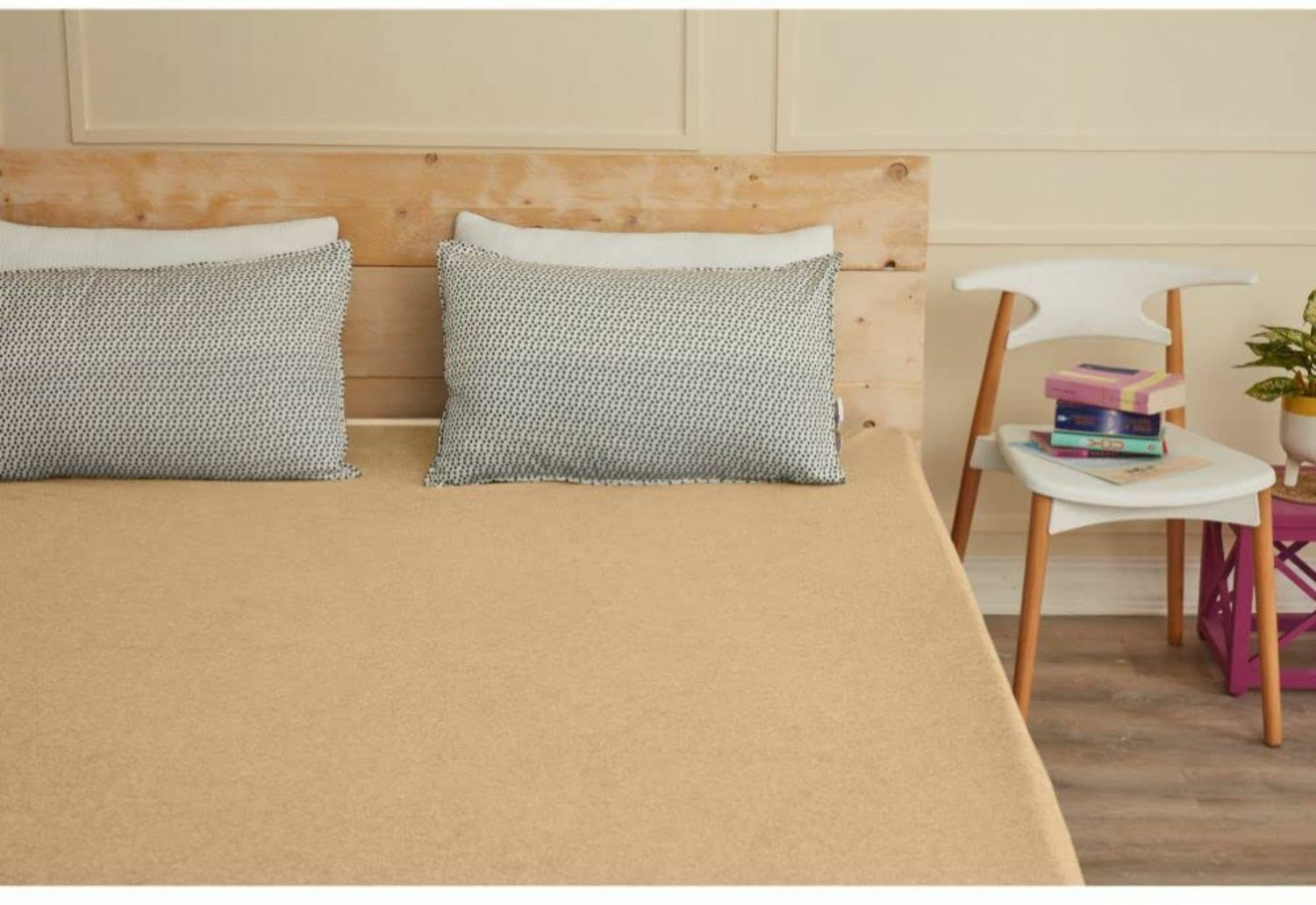 Image of Wakefit Queen Size Elastic Strap Polyster Waterproof, Stretchable, Breathable Mattress Cover