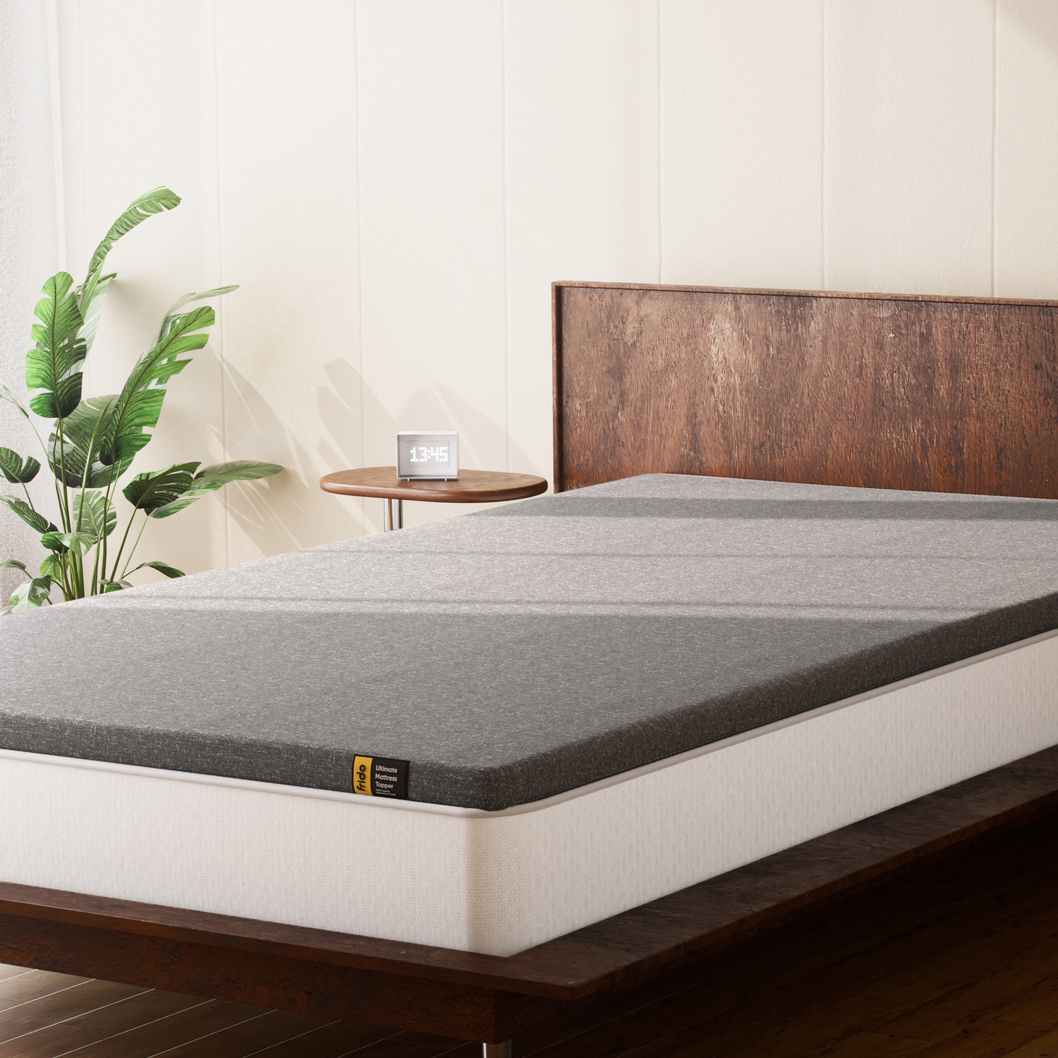 Image of Frido 2 inch (5.08 cm) King Size Foam Breathable Mattress Topper