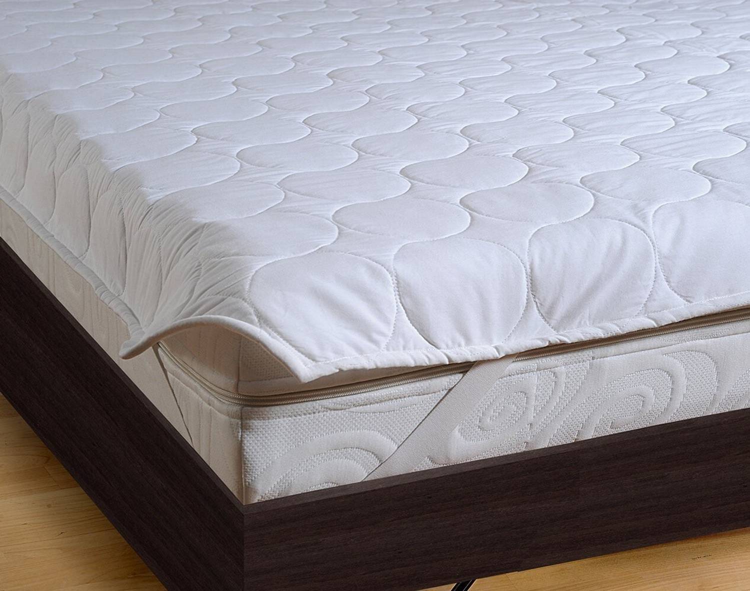 Silvervision Double Size Elastic Strap Micro Breathable, Stretchable, Waterproof Mattress Cover