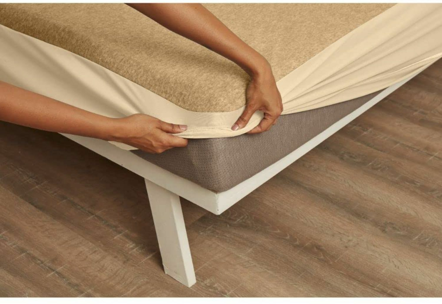 Image of Wakefit Queen Size Elastic Strap Polyster Waterproof, Stretchable, Breathable Mattress Cover