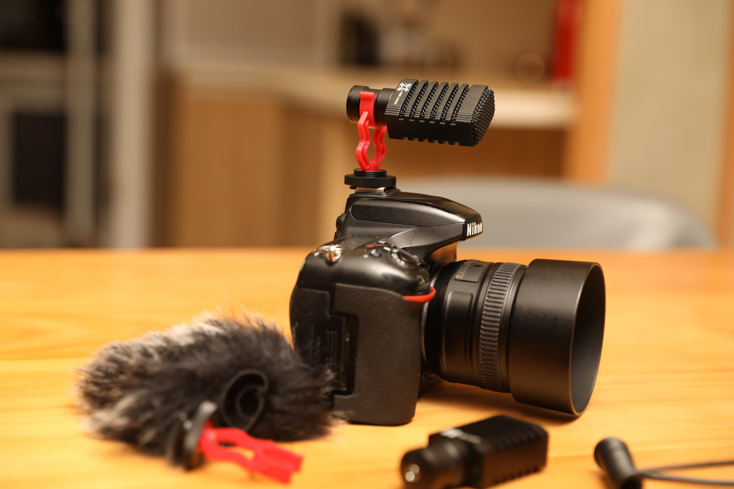 Image of Xtreme Acoustics XA-SGM-02 Shot-gun on camera microphone unidirectional microphone for camera and mobile phone, videography /vlogging /mobile journalism. Microphone