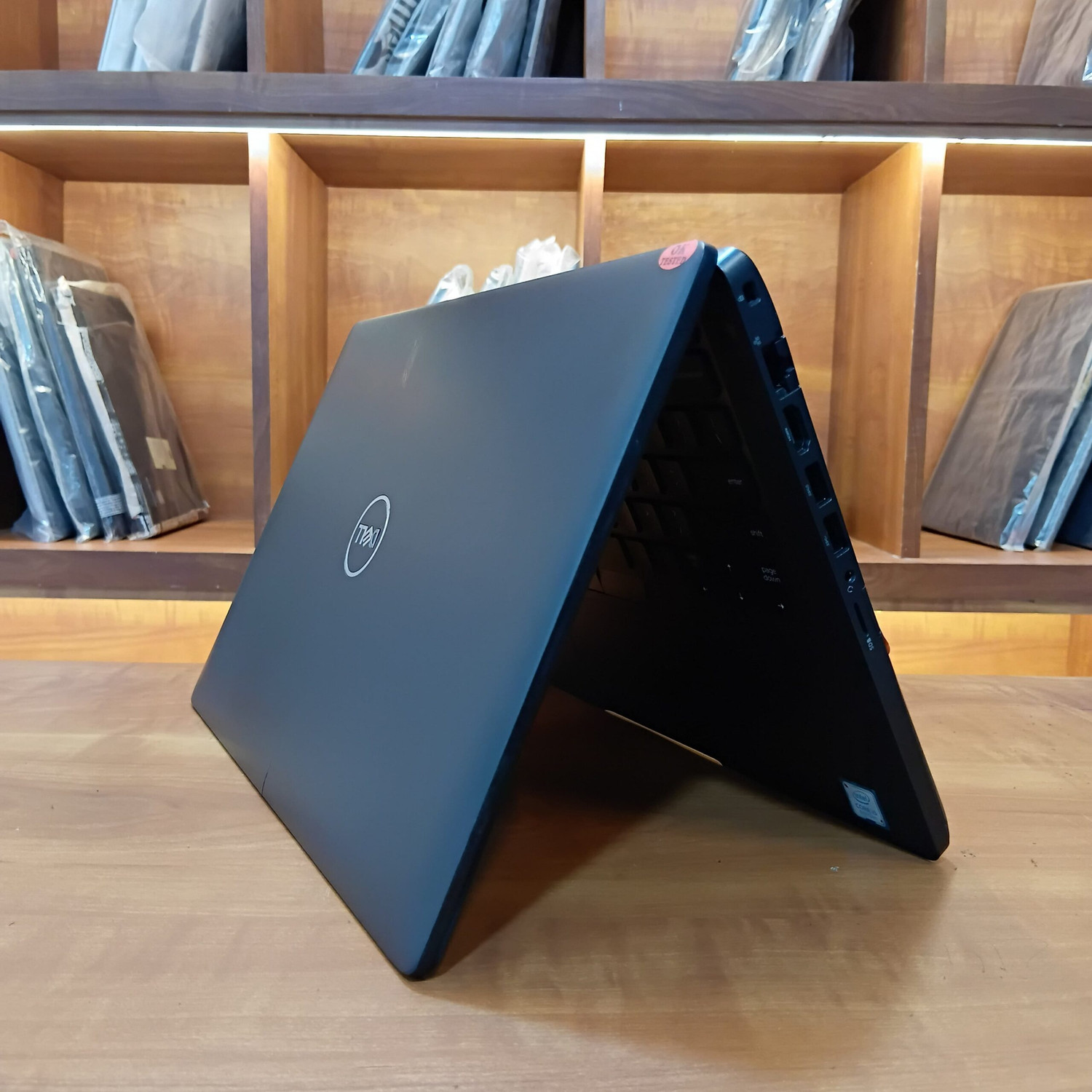 Image of DELL Renewed Latitude 5400 A++ Grade Business Class Light Weight - Windows 11 Pro, Intel Quad ( Core i5-8th Generation) Processor Type, 8500TE, 530 MB Graphics Card, 8 GB DDR-4 RAM | 2600 MHz, 256 GB SSD M.2. Mini PC