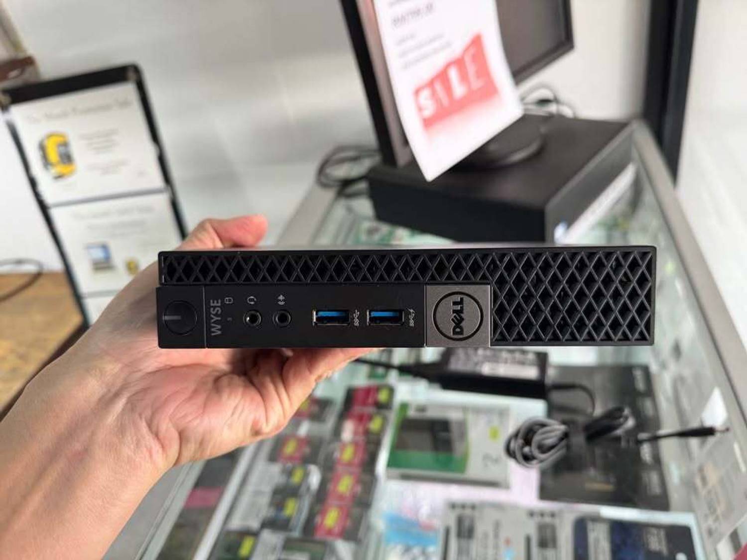 DELL Wyse 7040 Small Form Factor Mini PC(Renewed) - Windows 11