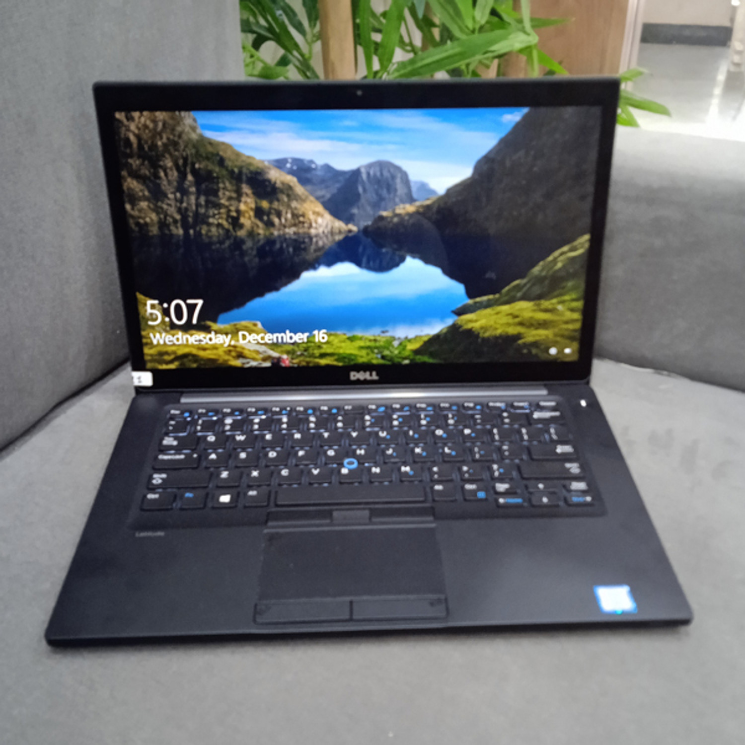 Image of DELL Latitude Refurbished 7480 Core i5 /6th 6600U Gen 14″ Win 11 - Windows 11 Pro, Intel Quad ( Core i5-6th Generation) Processor Type, 6500TE, 530 MB Graphics Card, 8 GB DDR-4 RAM | 2600 MHz, 256 GB SSD M.2. Mini PC