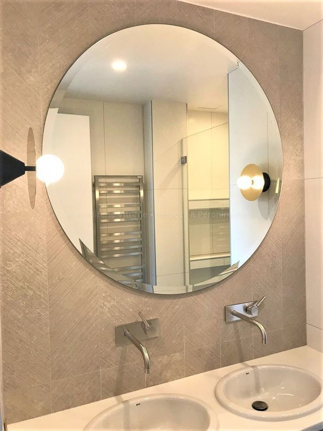 Image of Hariglass 24X24 Inch Beveling Mirror Wall Mirror Decorative Luxury Home Bathroom Mirror (Round)