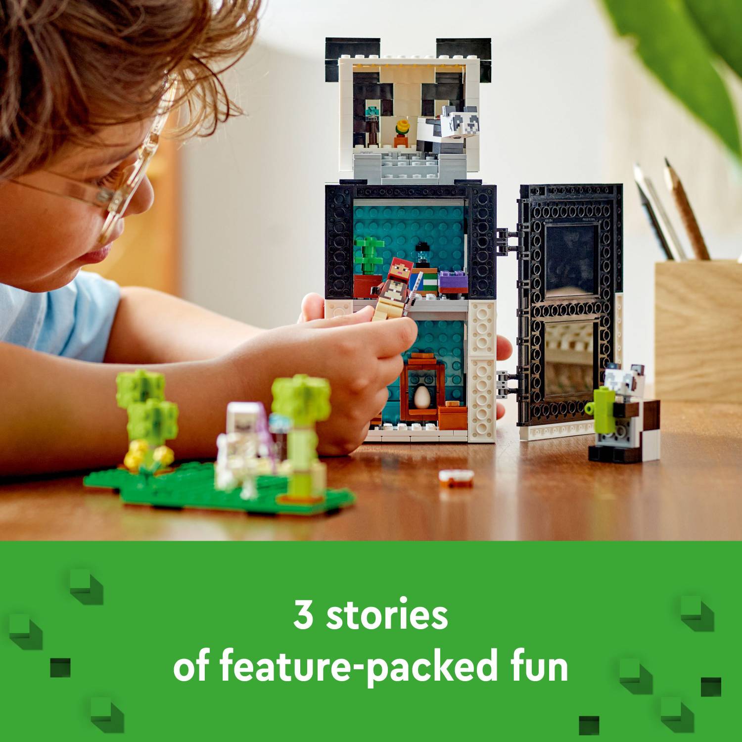 LEGO Minecraft : The Panda Haven (553 Blocks) Model Building Kit
