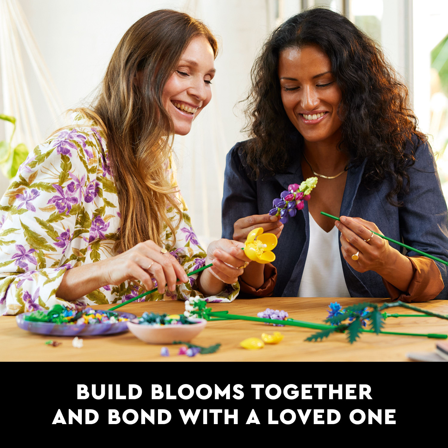 Image of LEGO Icons Wildflower Bouquet (939 Blocks) Model Building Kit