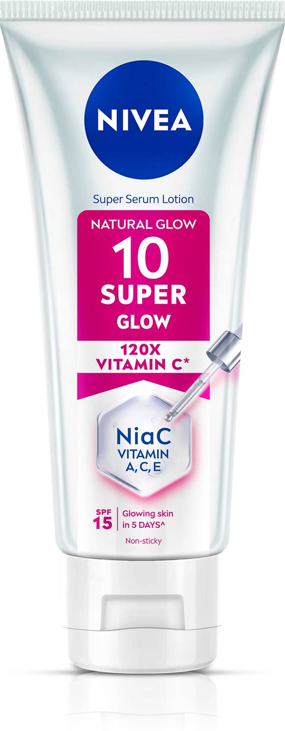 NIVEA Natural Glow Super 10 SPF 15 Body Lotion