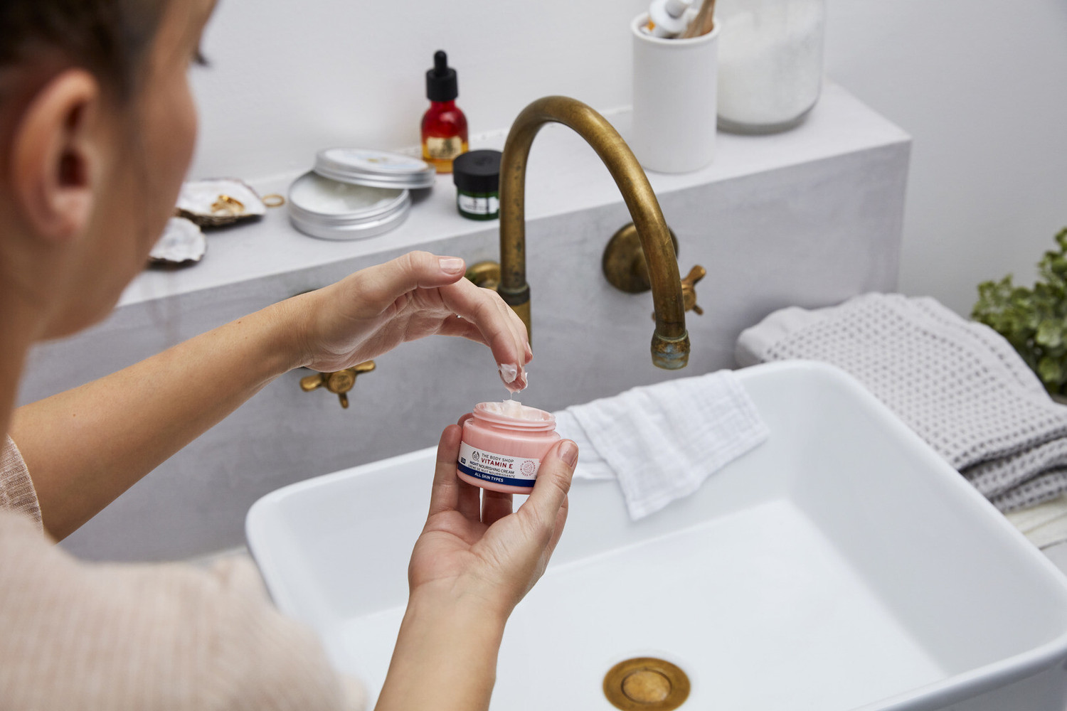 Image of THE BODY SHOP Vitamin E Nourishing Night Cream (50 ml)