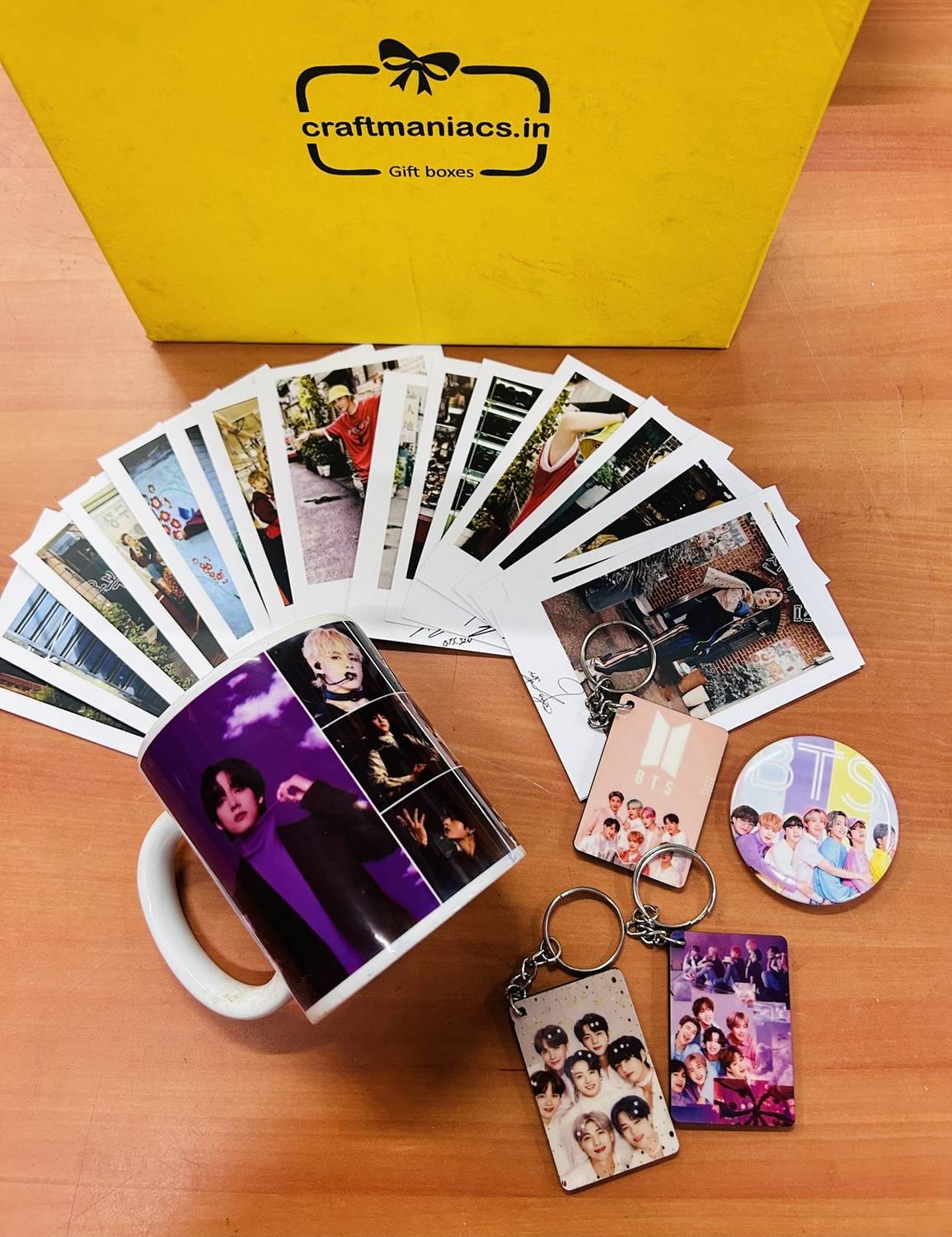 craft maniacs BTS PURPLE AVATARS WITH 16 LOMO CARDS & 3 WOODEN