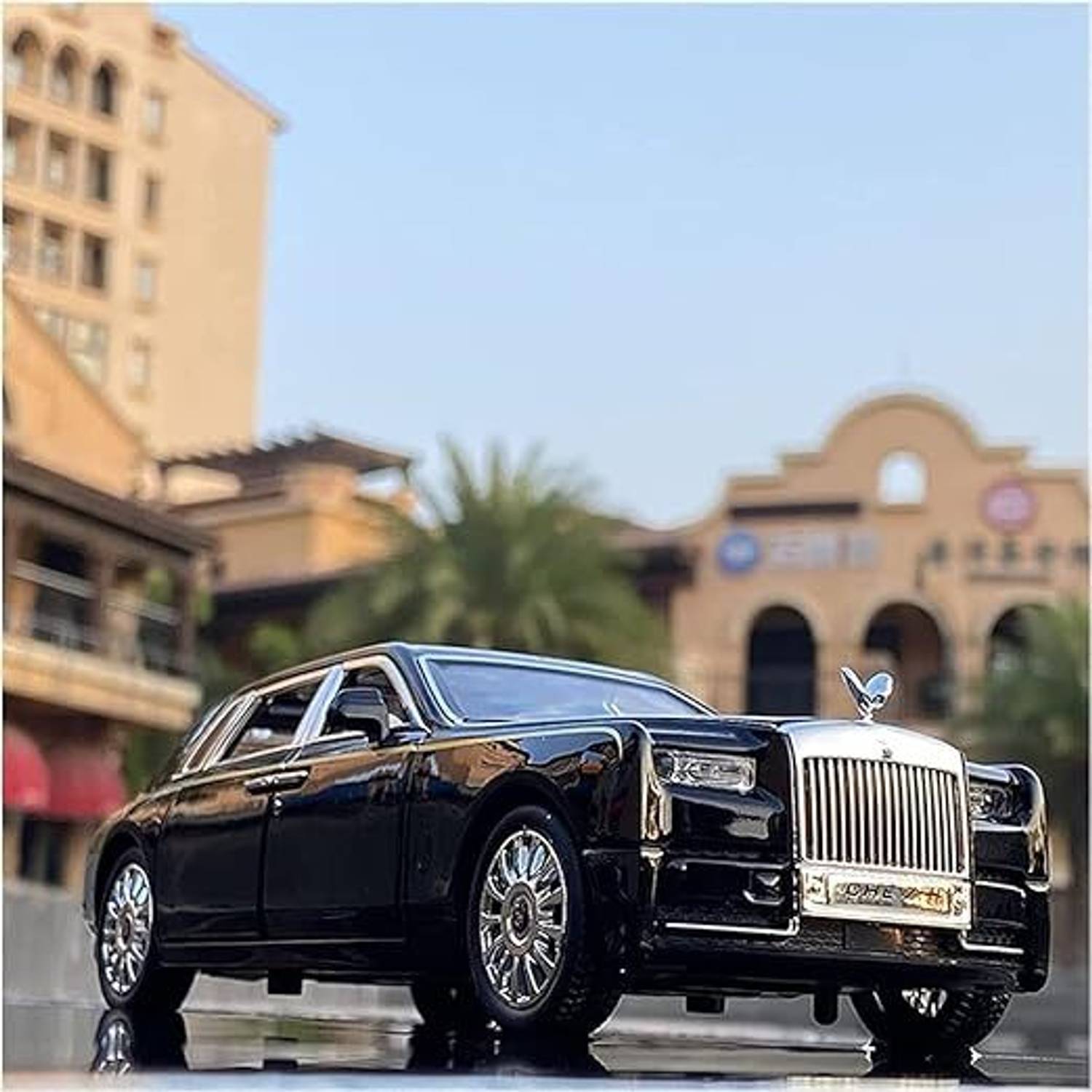 Tinywonders 1.32 Rolls Royce Openable Door Toy - Image 1