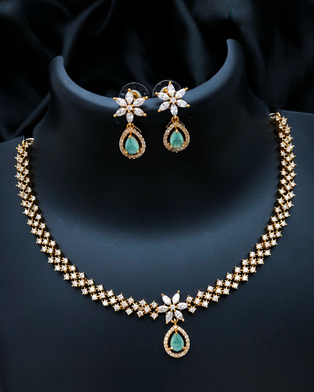 Image of Influtive Gold-plated Plated Alloy Necklace
