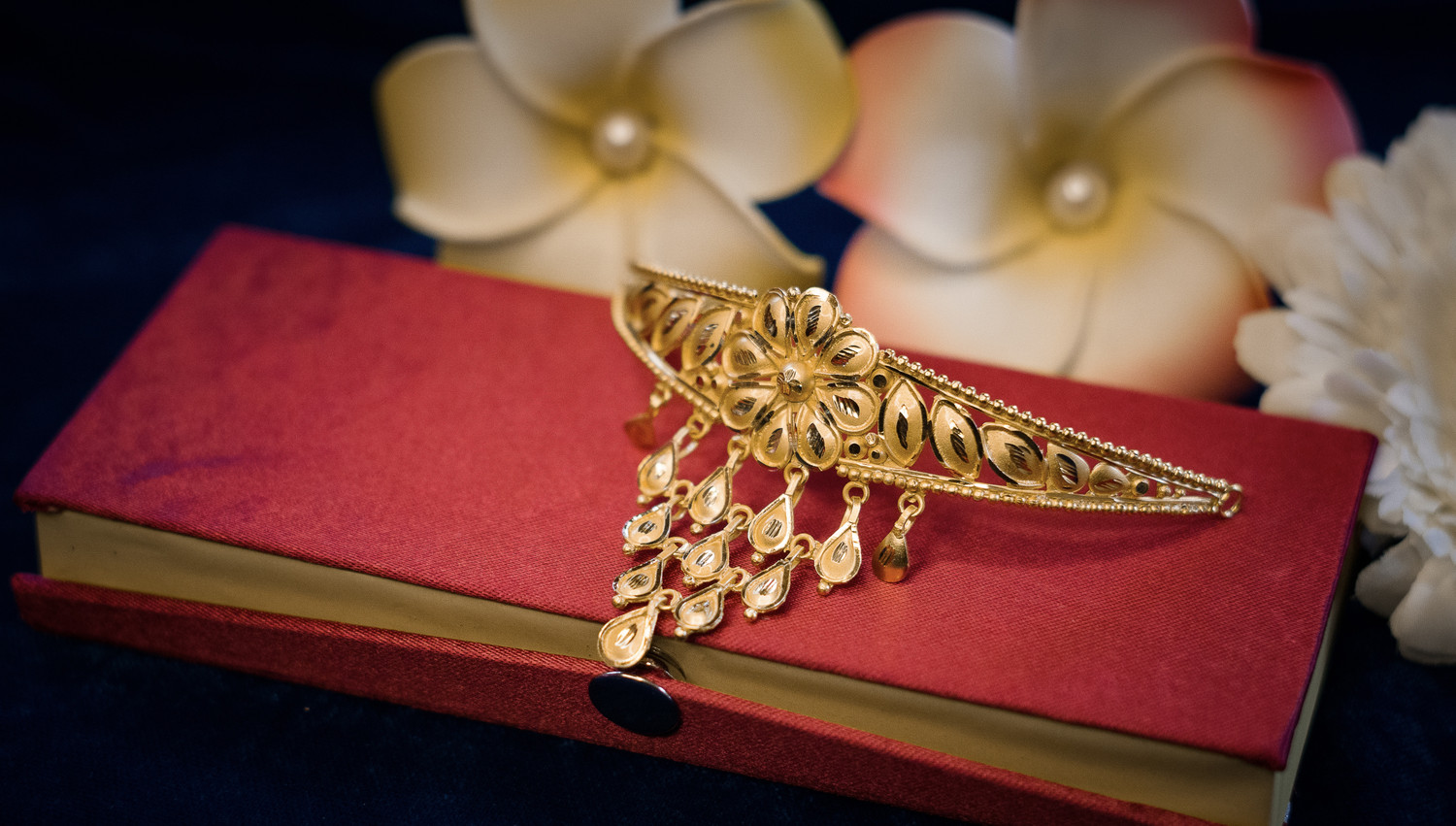 Image of Soumi store Crown choker009 Gold-plated Plated Copper Choker