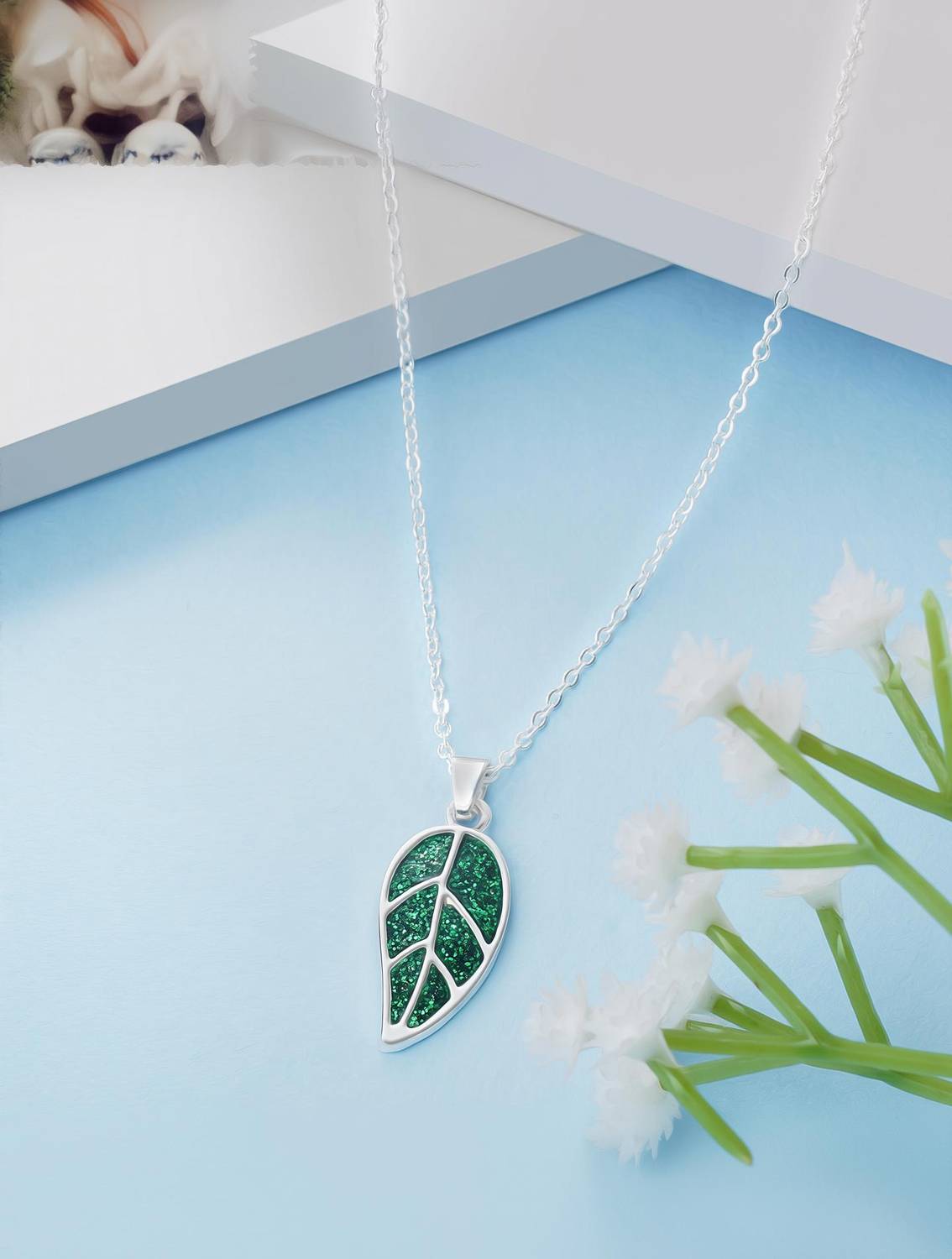 BISHTY Green Leaf Pendant for girls women | Anniversary Gift| Valentine's day Gift Silver Plated Stainless Steel Chain Set